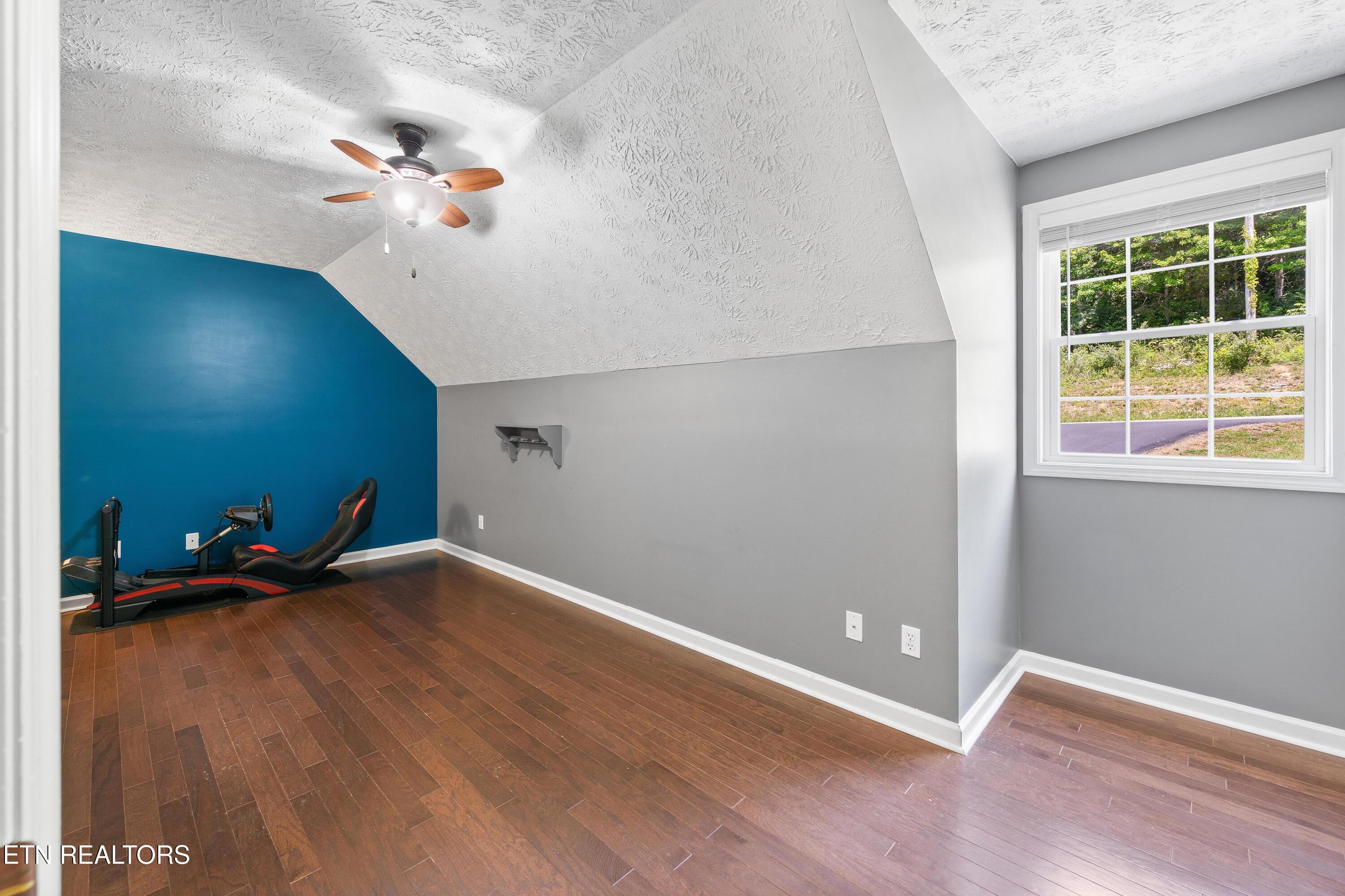 355 Eagle Bluff Road Jacksboro TN 37757
