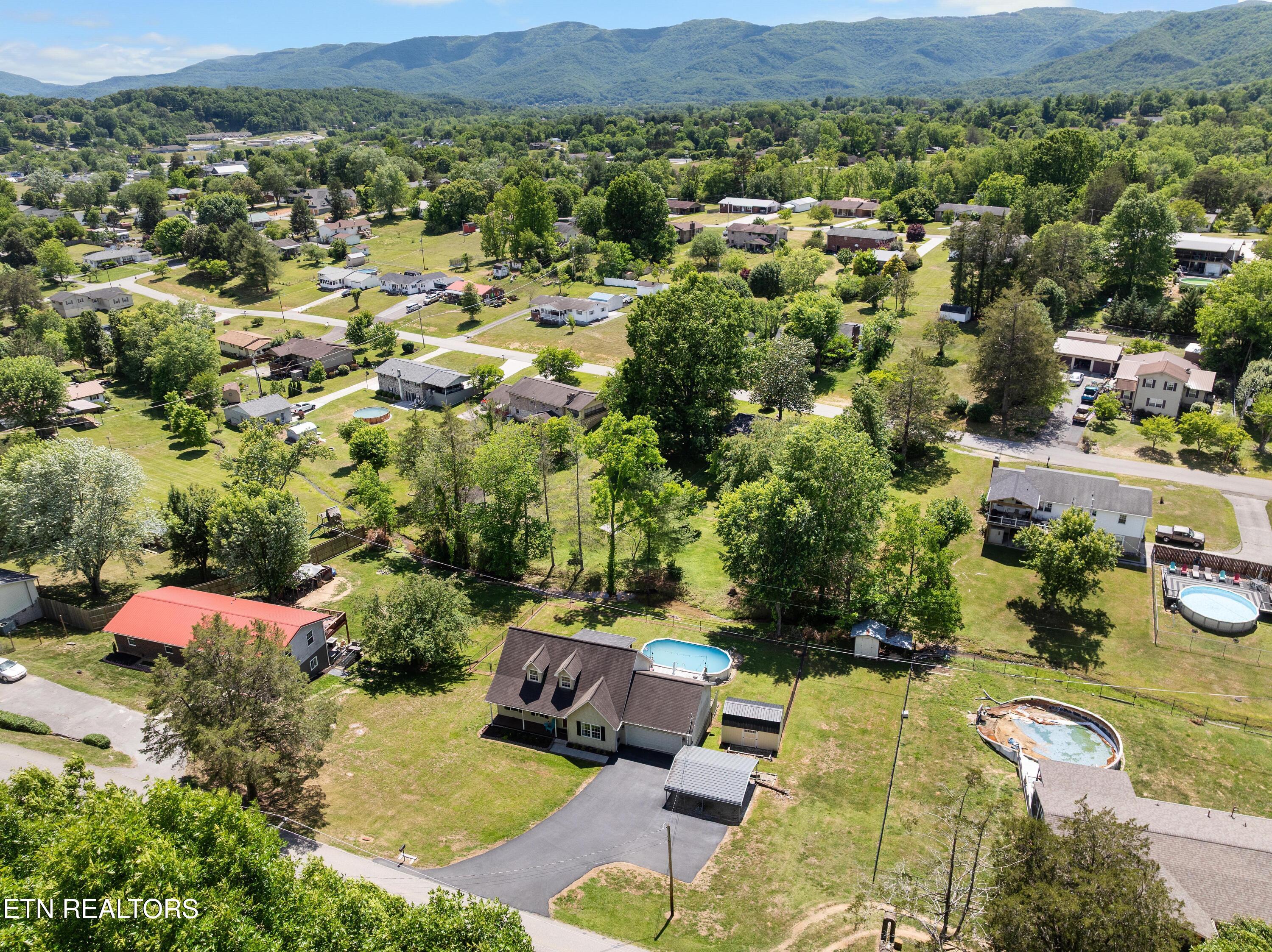 355 Eagle Bluff Road Jacksboro TN 37757