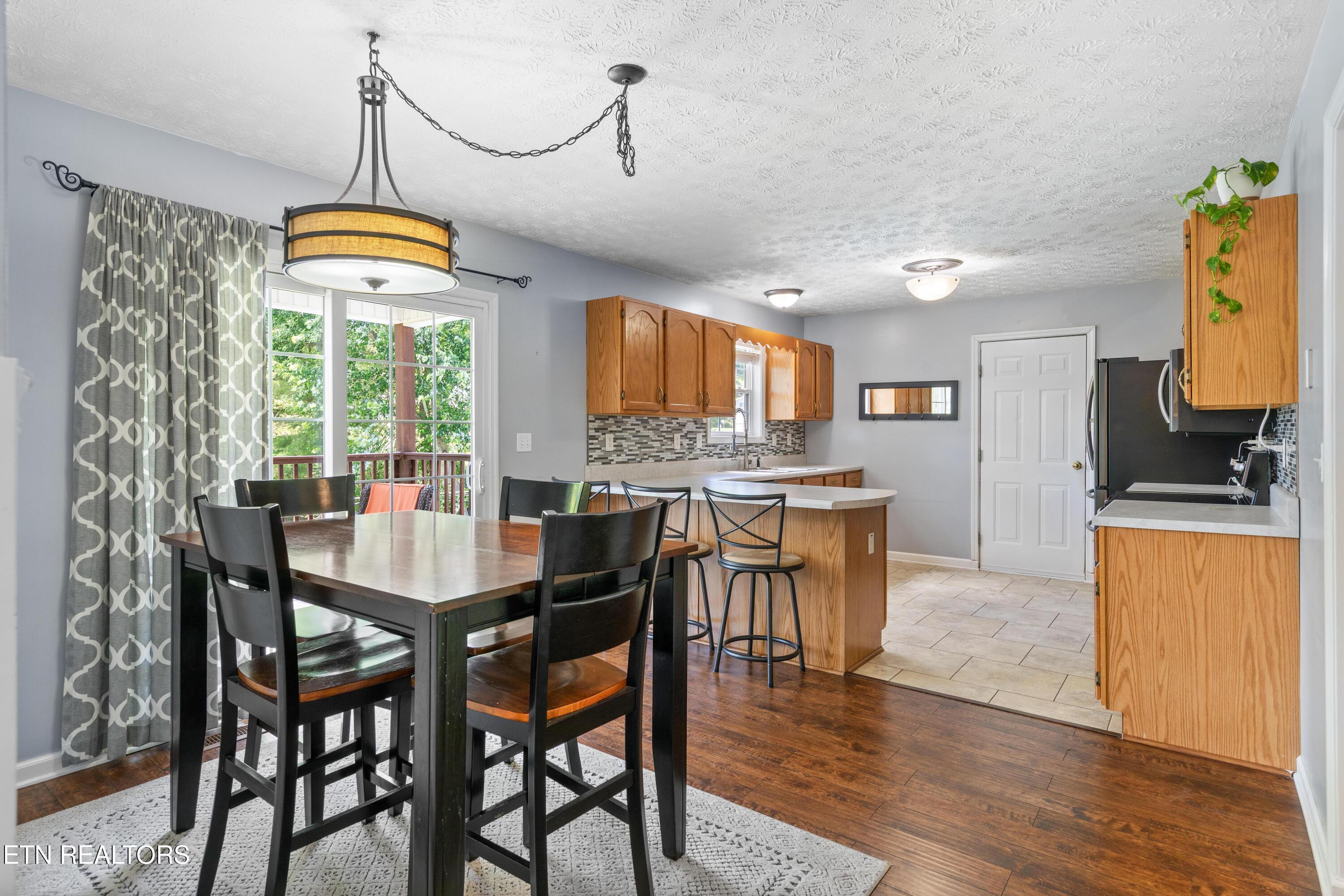 355 Eagle Bluff Road Jacksboro TN 37757
