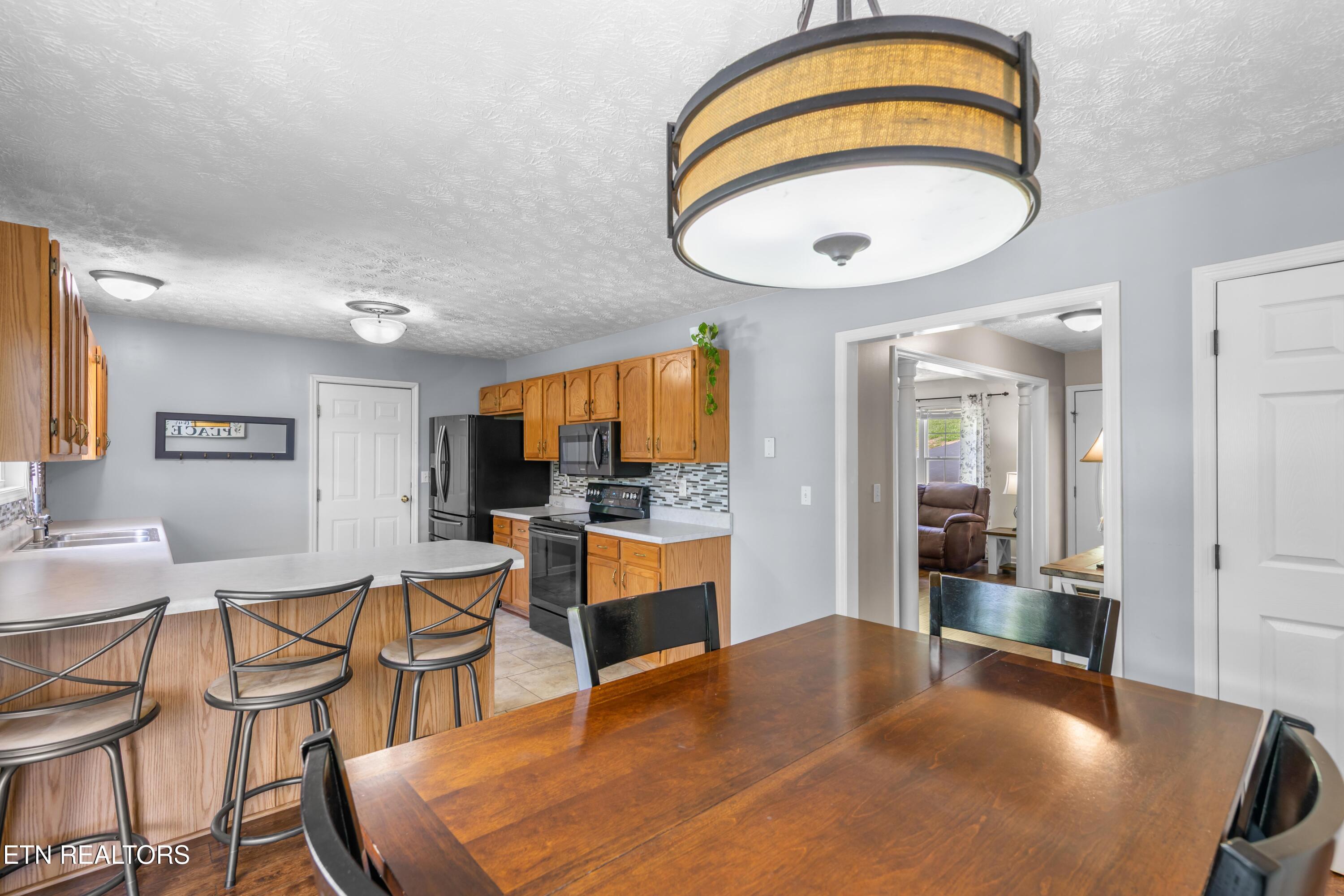 355 Eagle Bluff Road Jacksboro TN 37757
