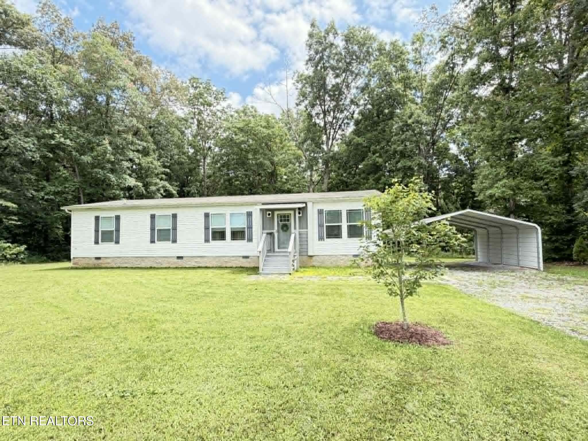 381 Dixon Road Crossville TN 38571