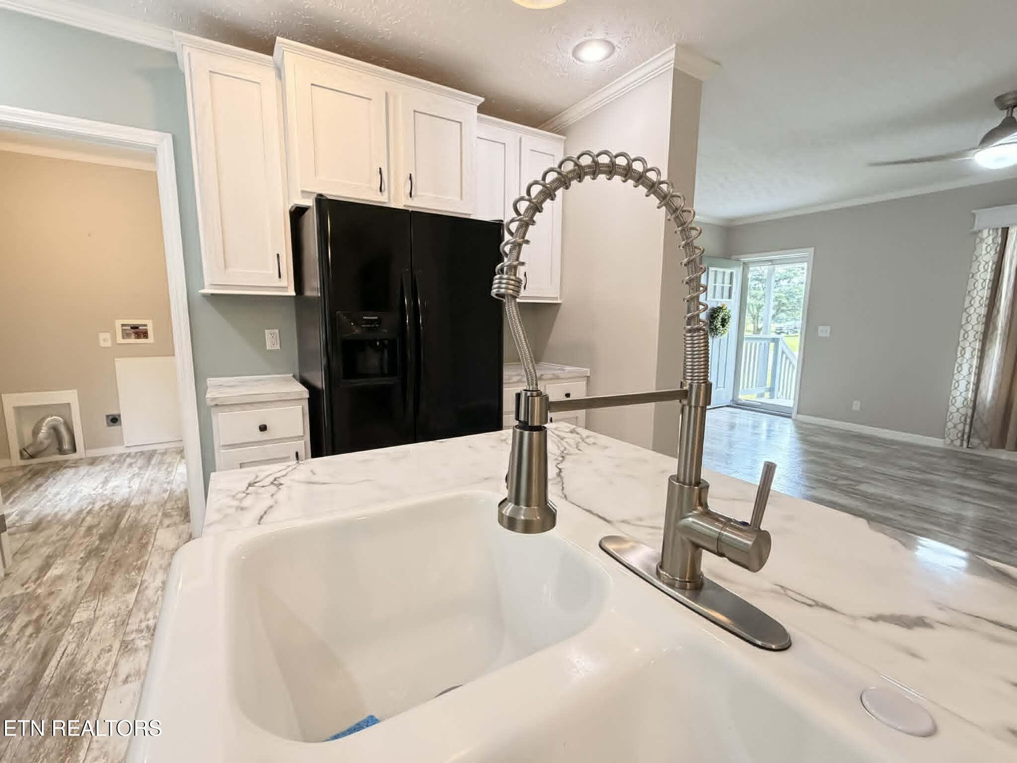 381 Dixon Road Crossville TN 38571