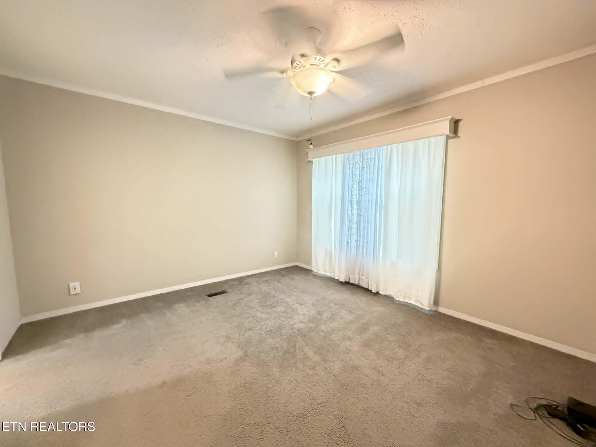 381 Dixon Road Crossville TN 38571