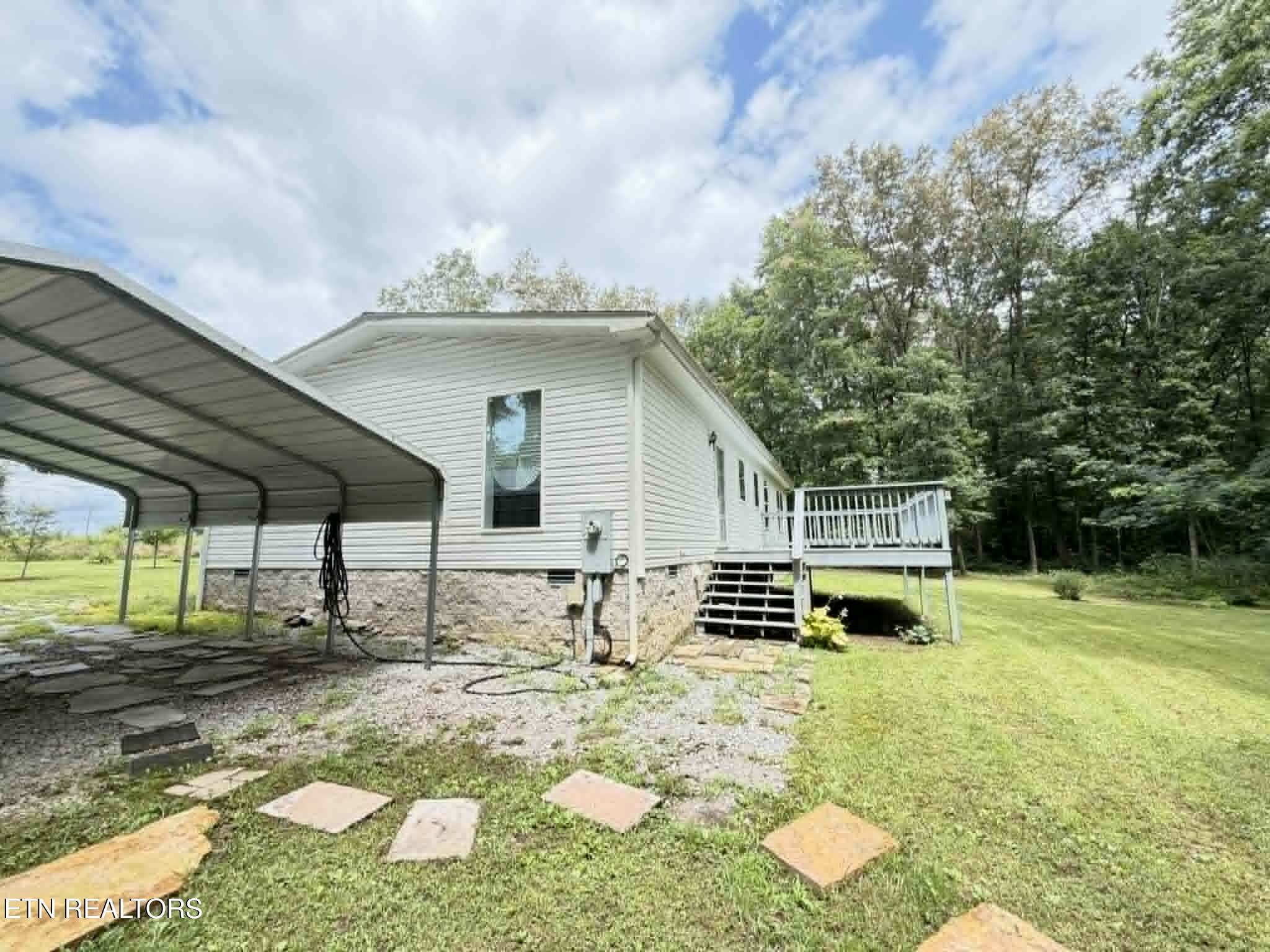 381 Dixon Road Crossville TN 38571