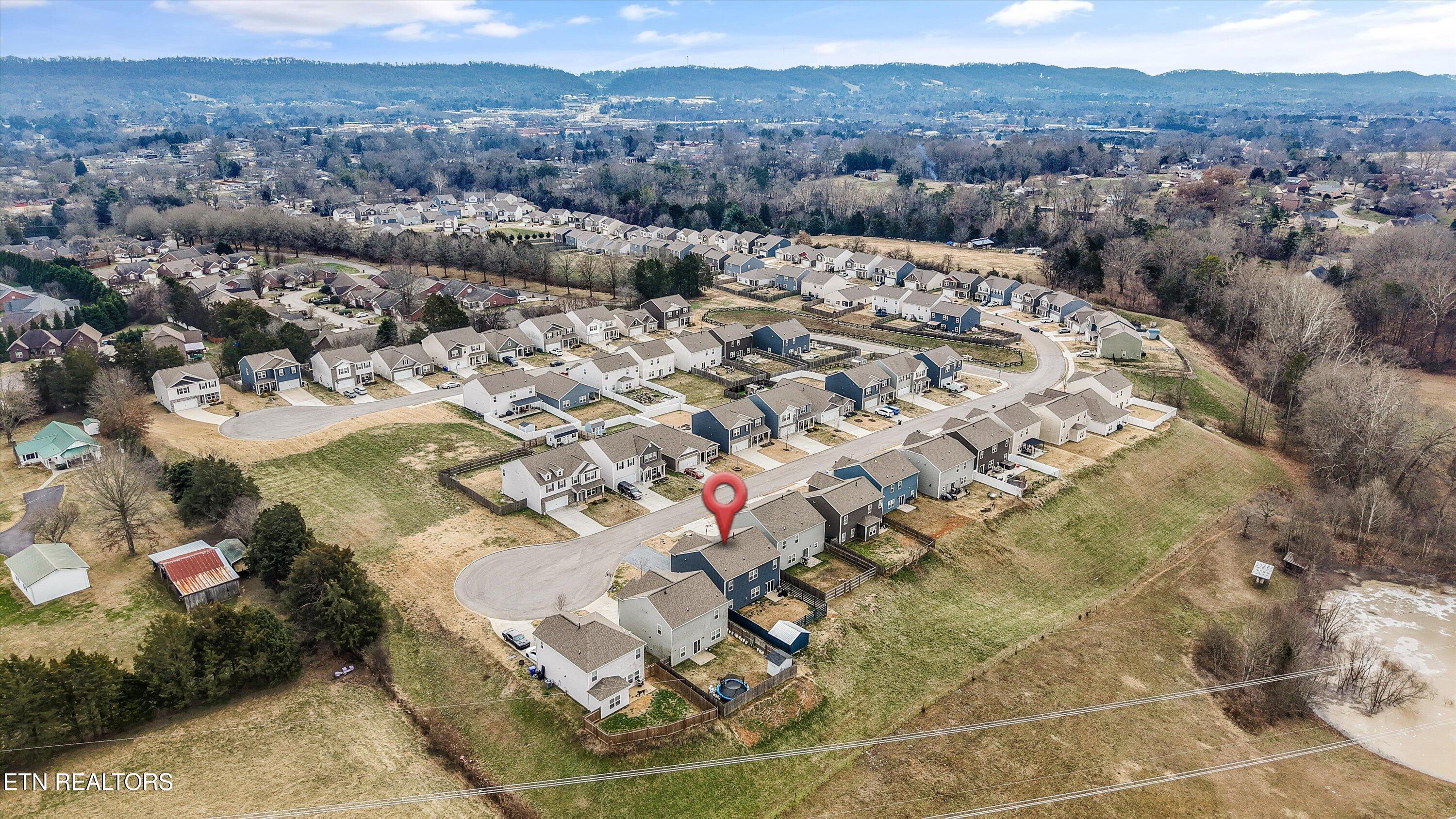 8137 Dennis Fox Ln Lane Knoxville TN 37938
