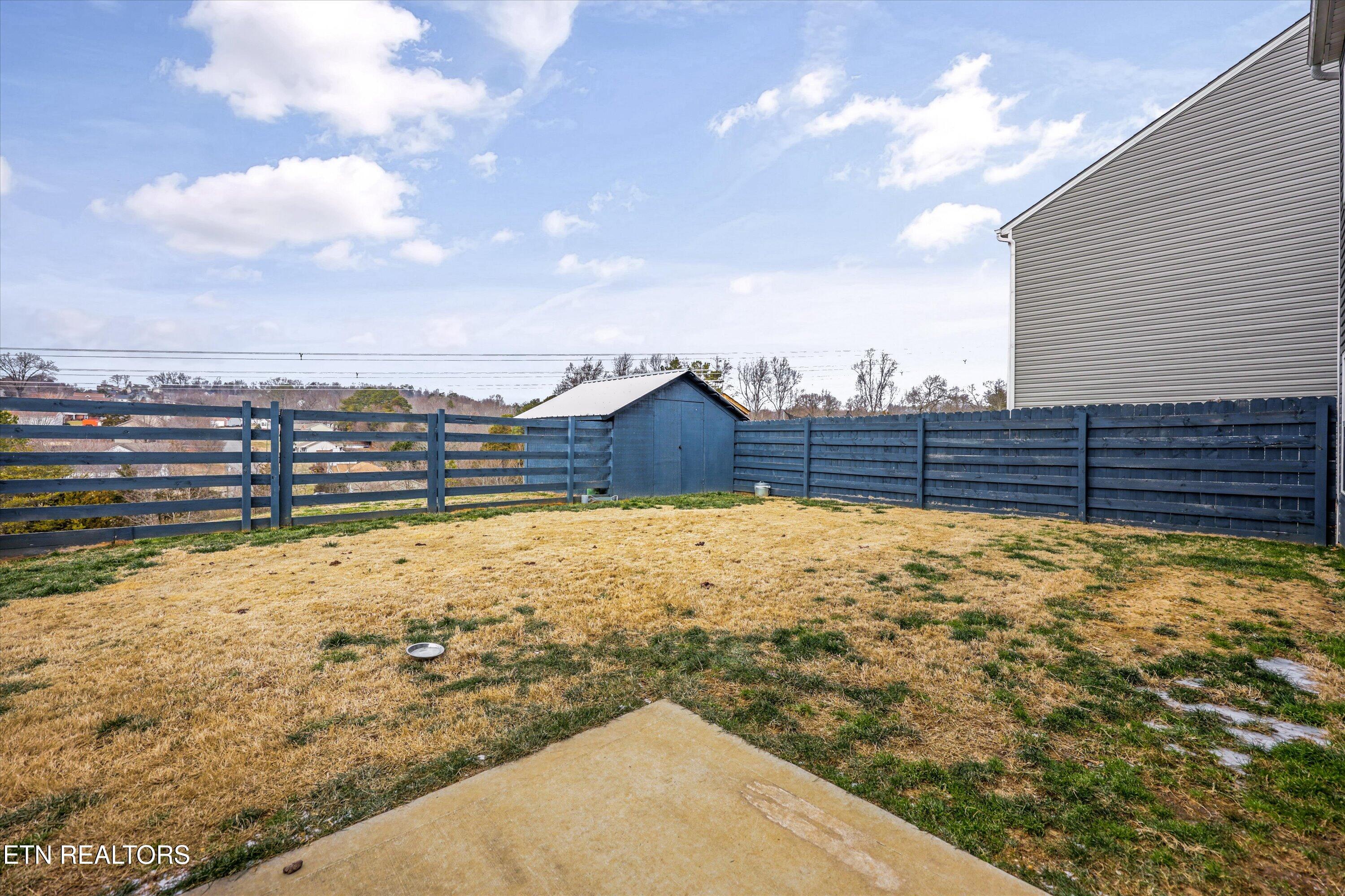 8137 Dennis Fox Ln Lane Knoxville TN 37938