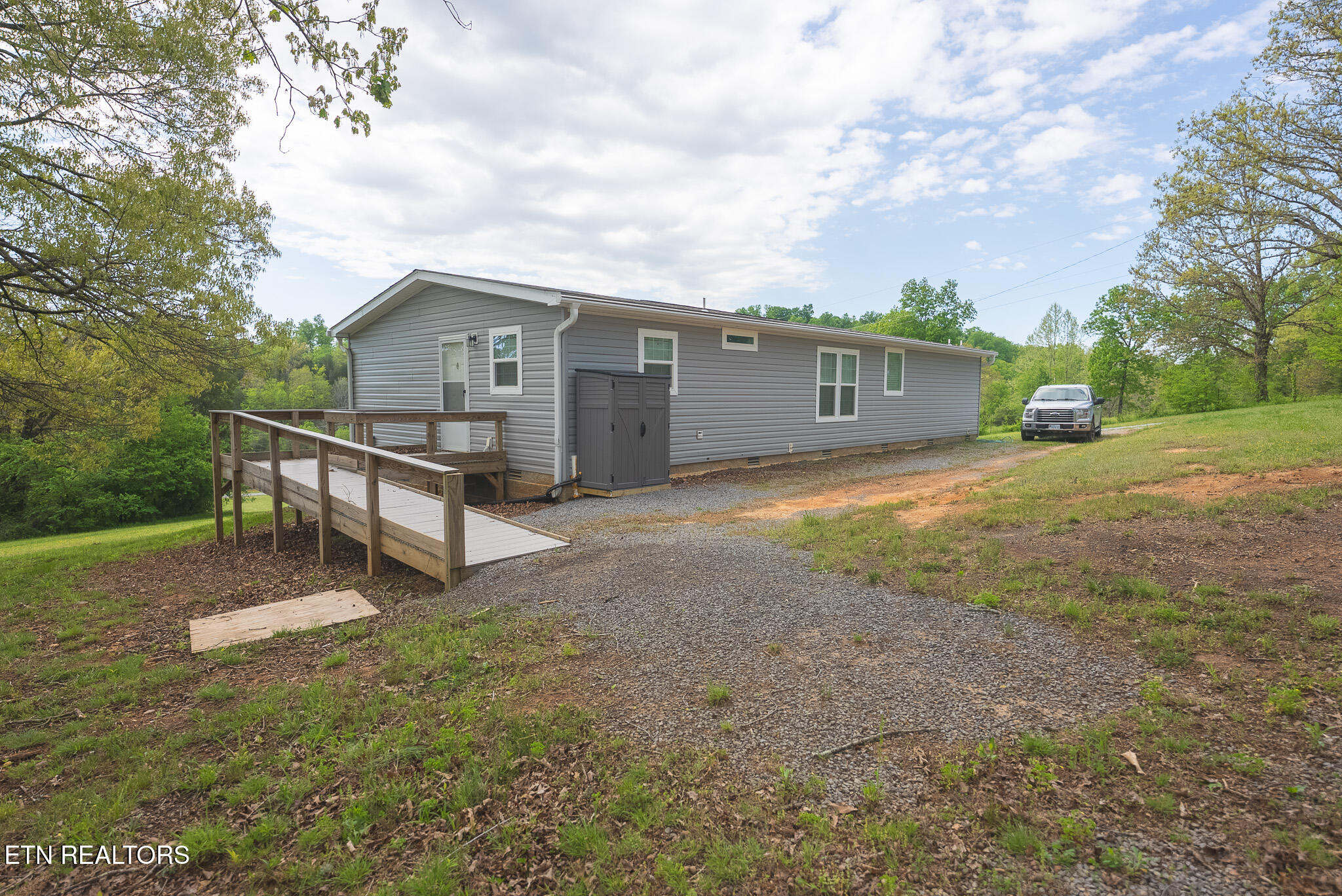 152 Keisling Road Bybee TN 37713