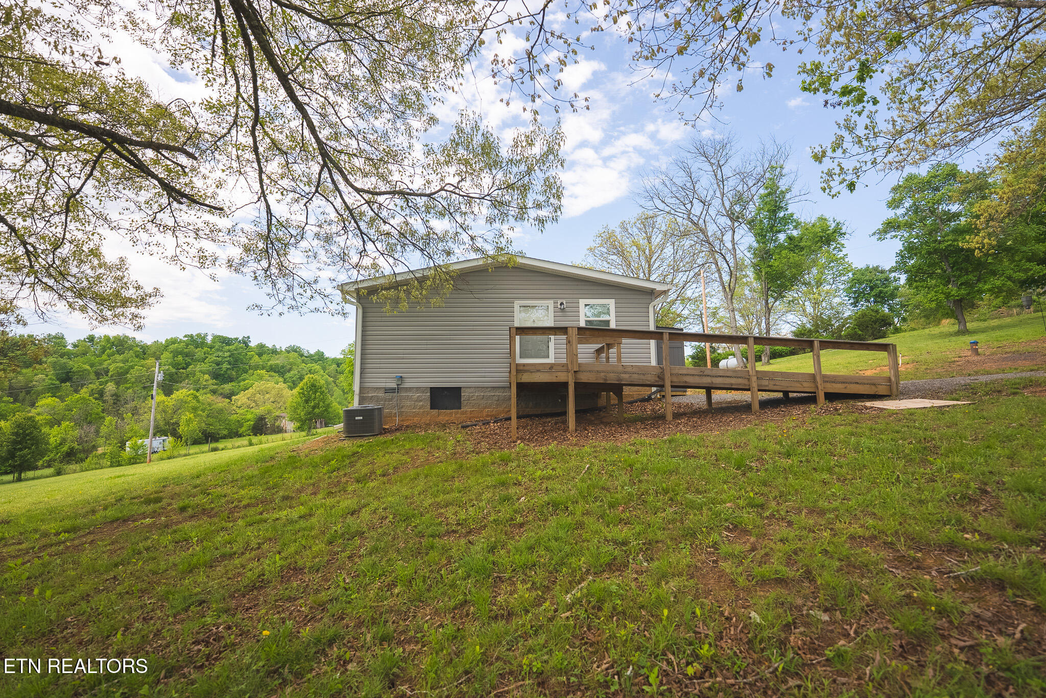 152 Keisling Road Bybee TN 37713