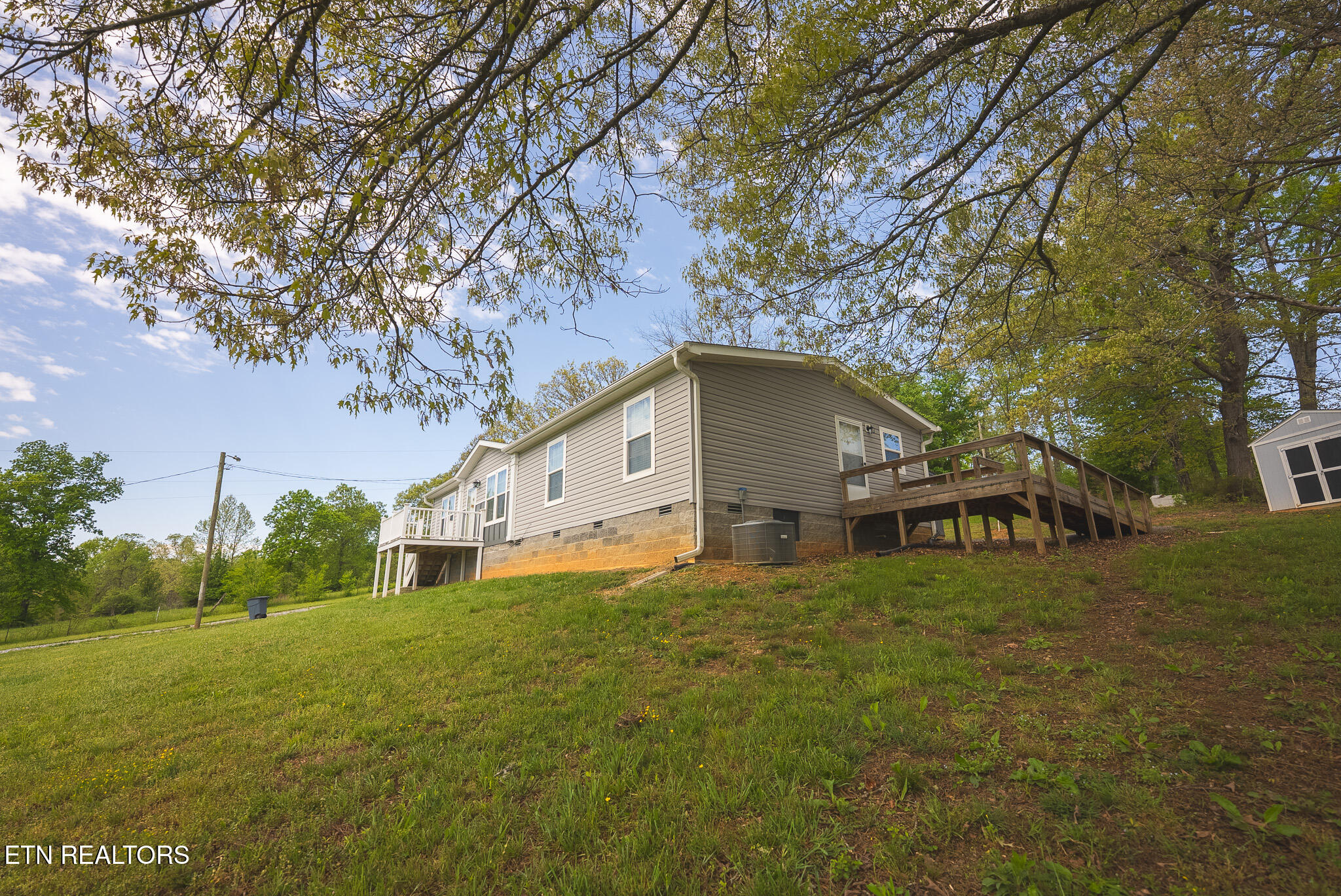 152 Keisling Road Bybee TN 37713