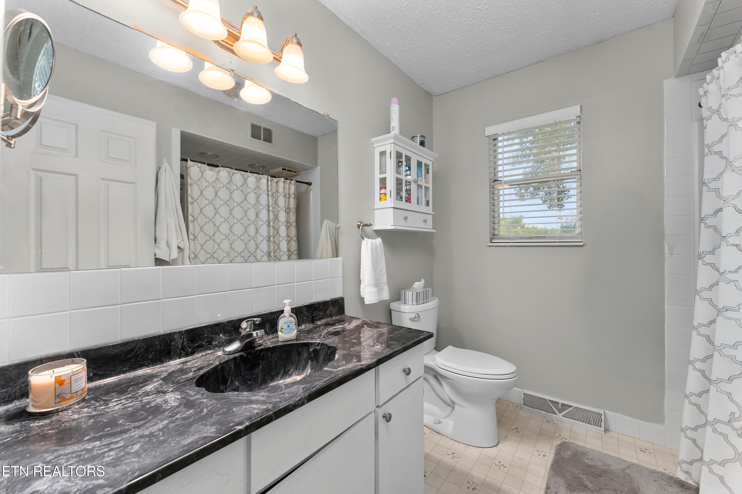 11916 Midhurst Drive Knoxville TN 37934