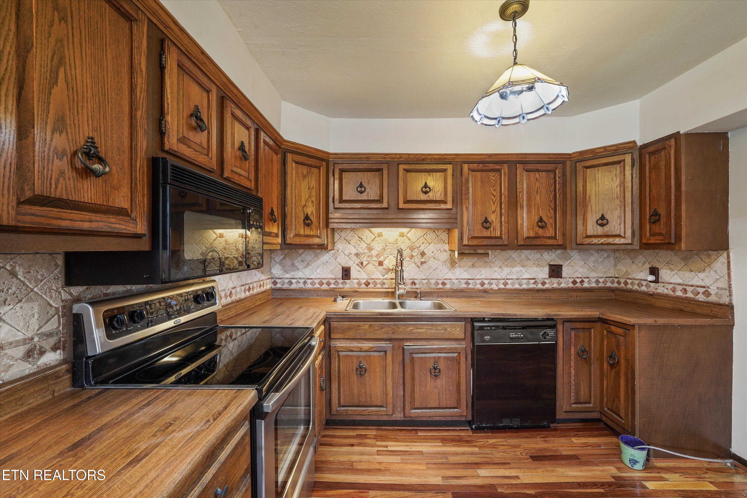 6451 Sevierville Pike Knoxville TN 37920