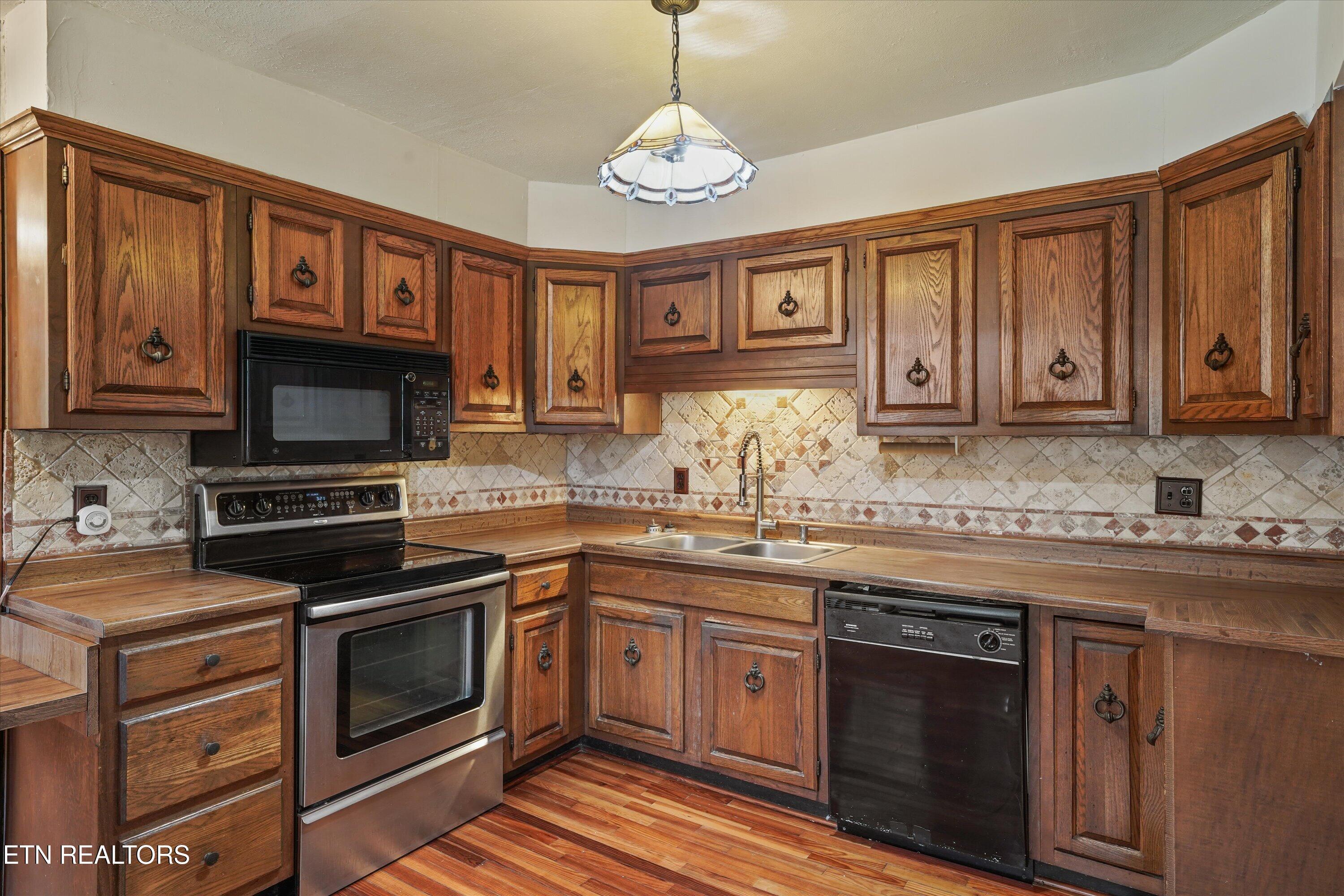 6451 Sevierville Pike Knoxville TN 37920