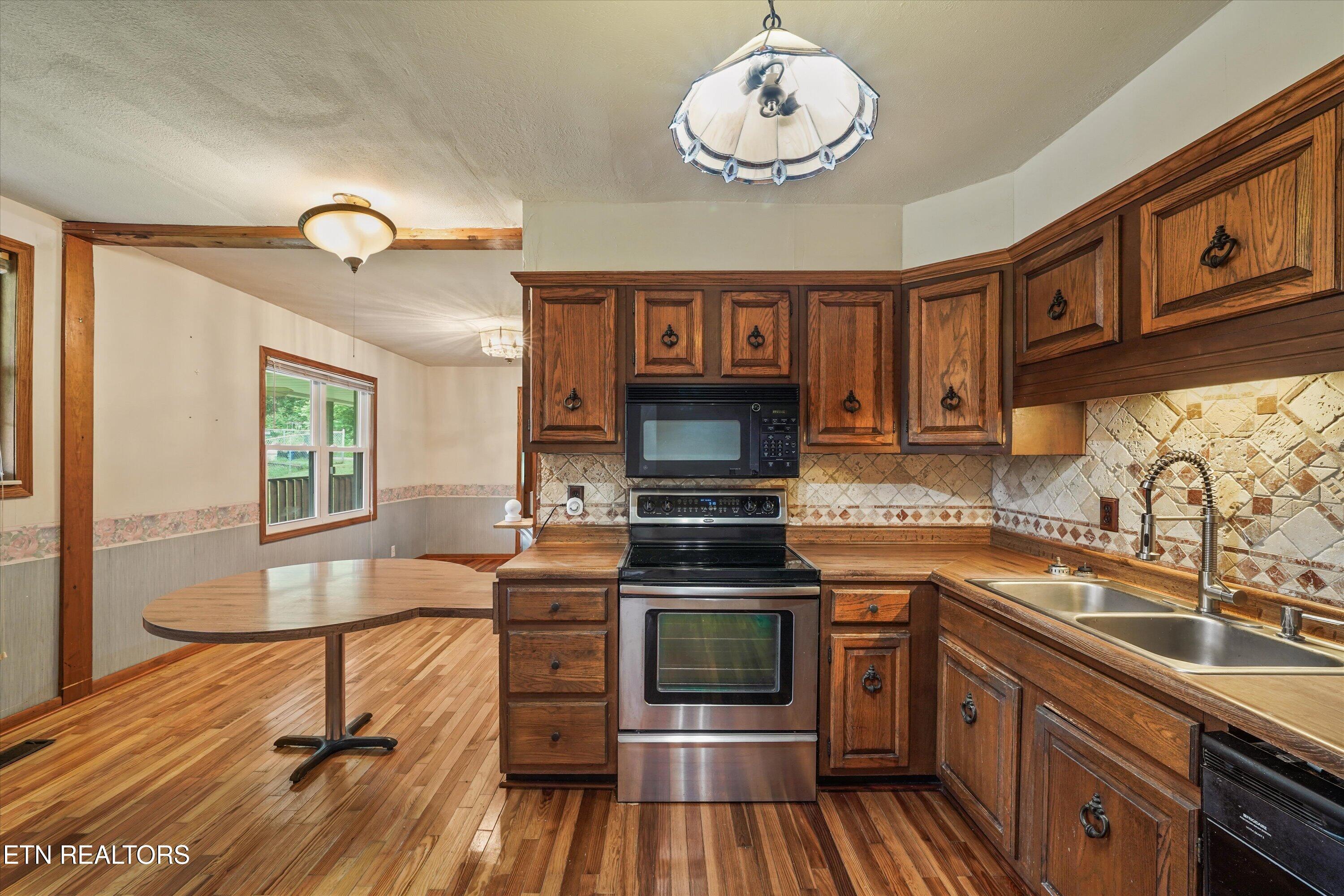 6451 Sevierville Pike Knoxville TN 37920