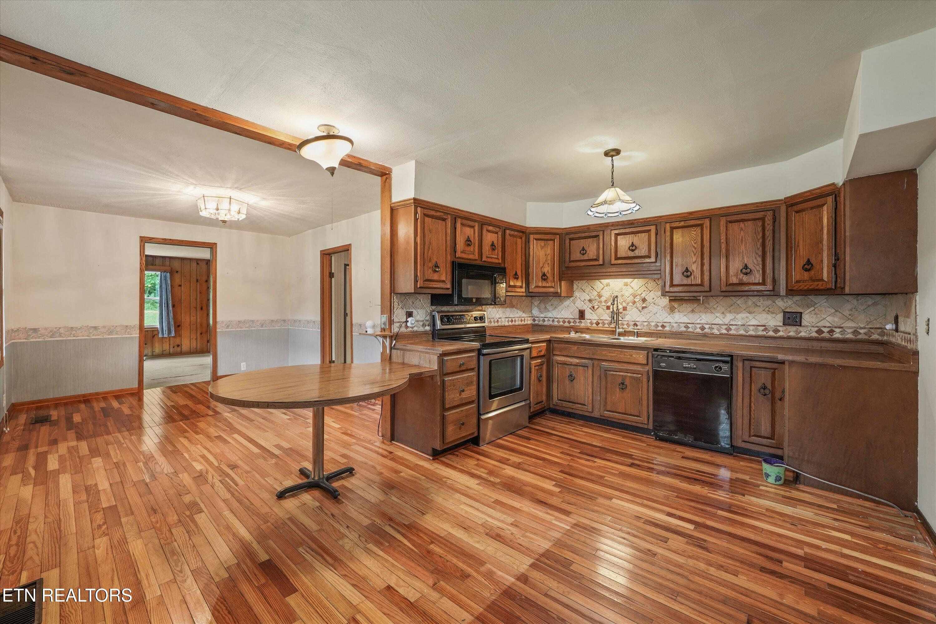 6451 Sevierville Pike Knoxville TN 37920