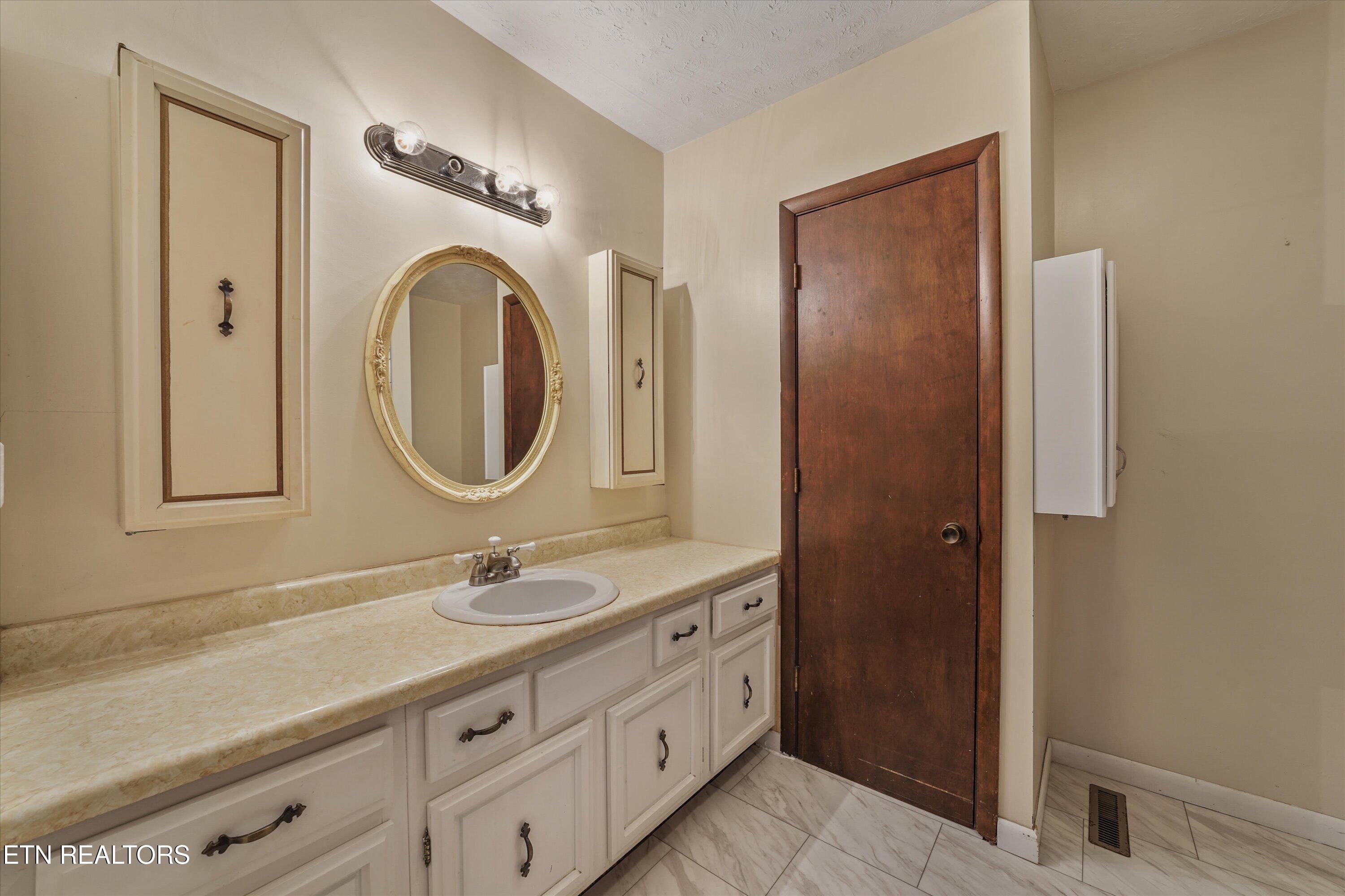 6451 Sevierville Pike Knoxville TN 37920