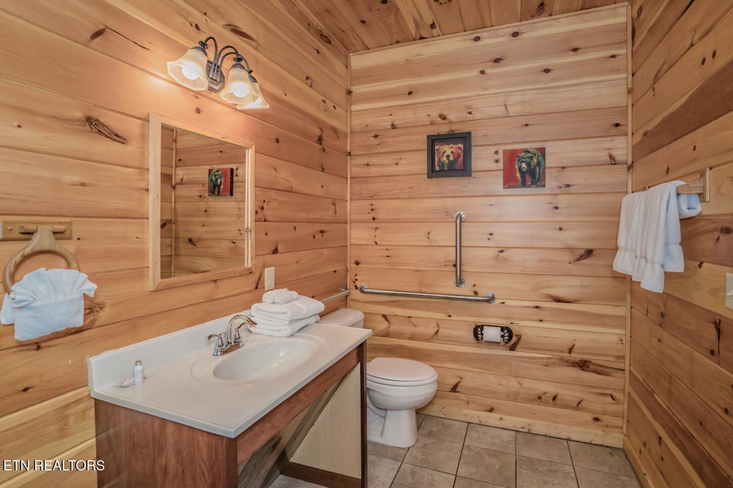 935 Mcmakin Way Pigeon Forge TN 37863