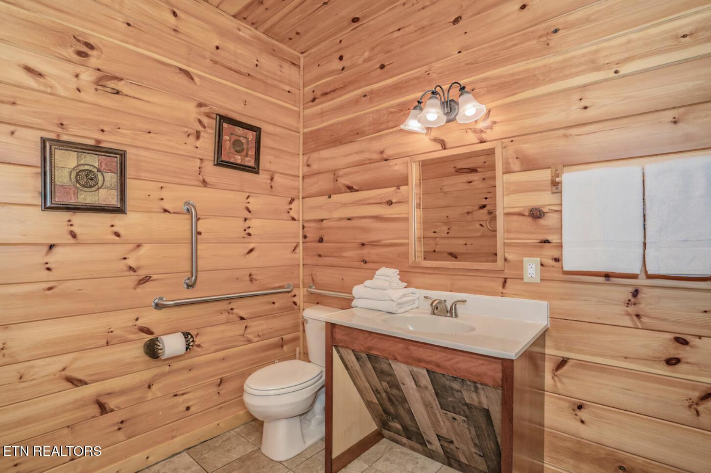 935 Mcmakin Way Pigeon Forge TN 37863