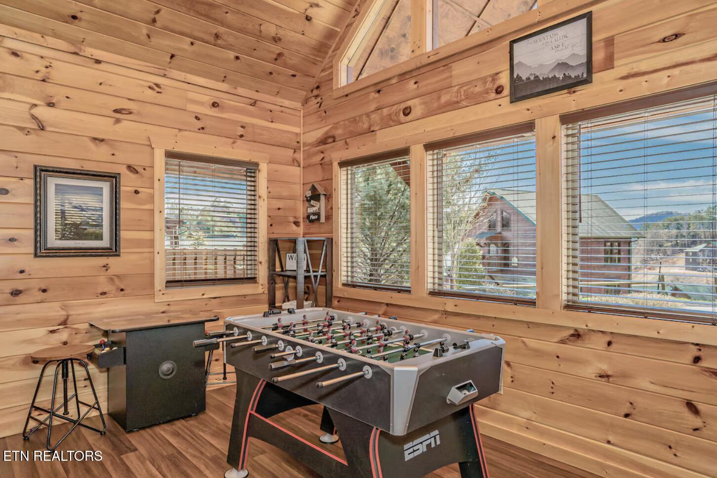 935 Mcmakin Way Pigeon Forge TN 37863