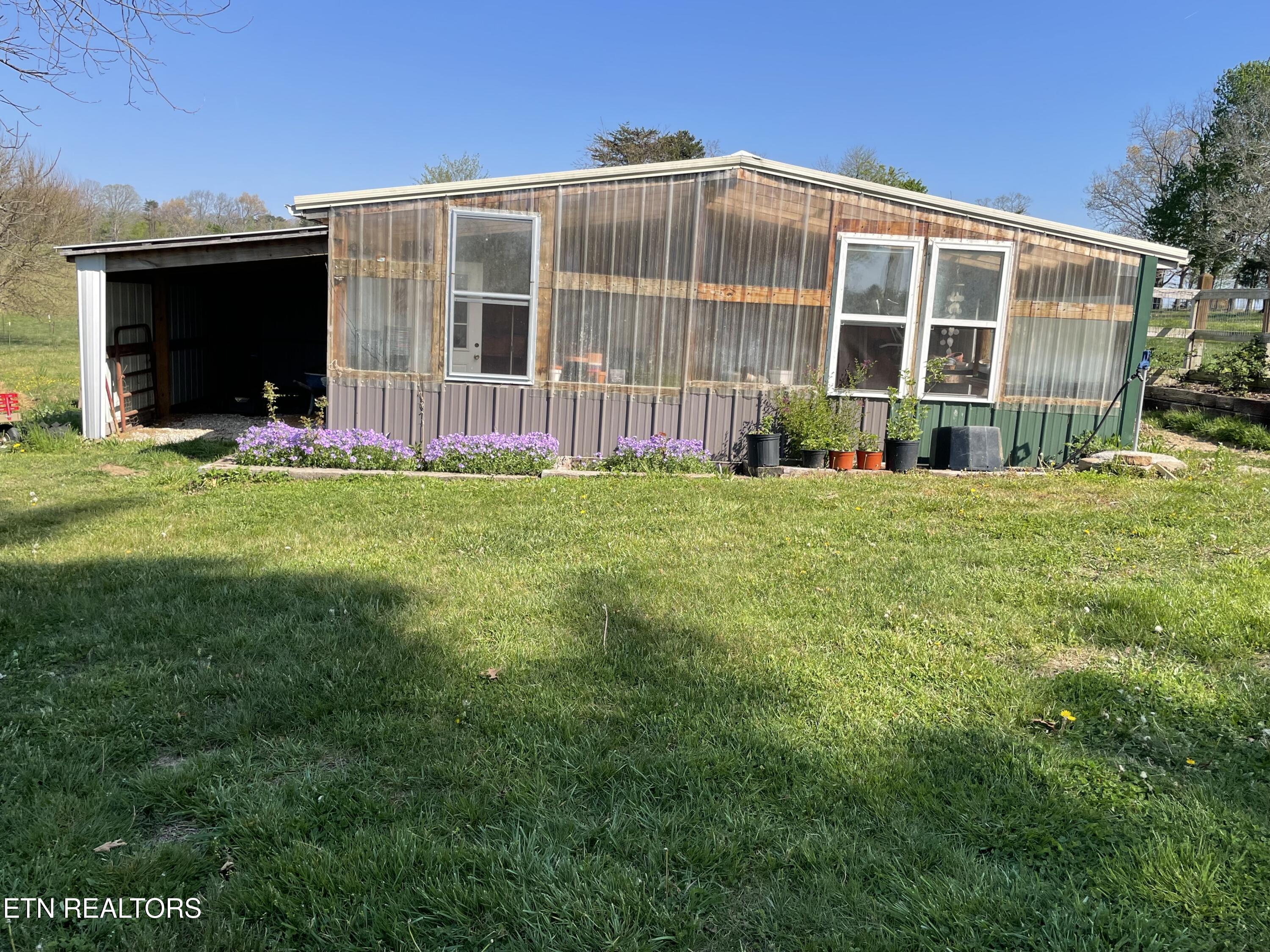 1951 Hall Road Clarkrange TN 38553
