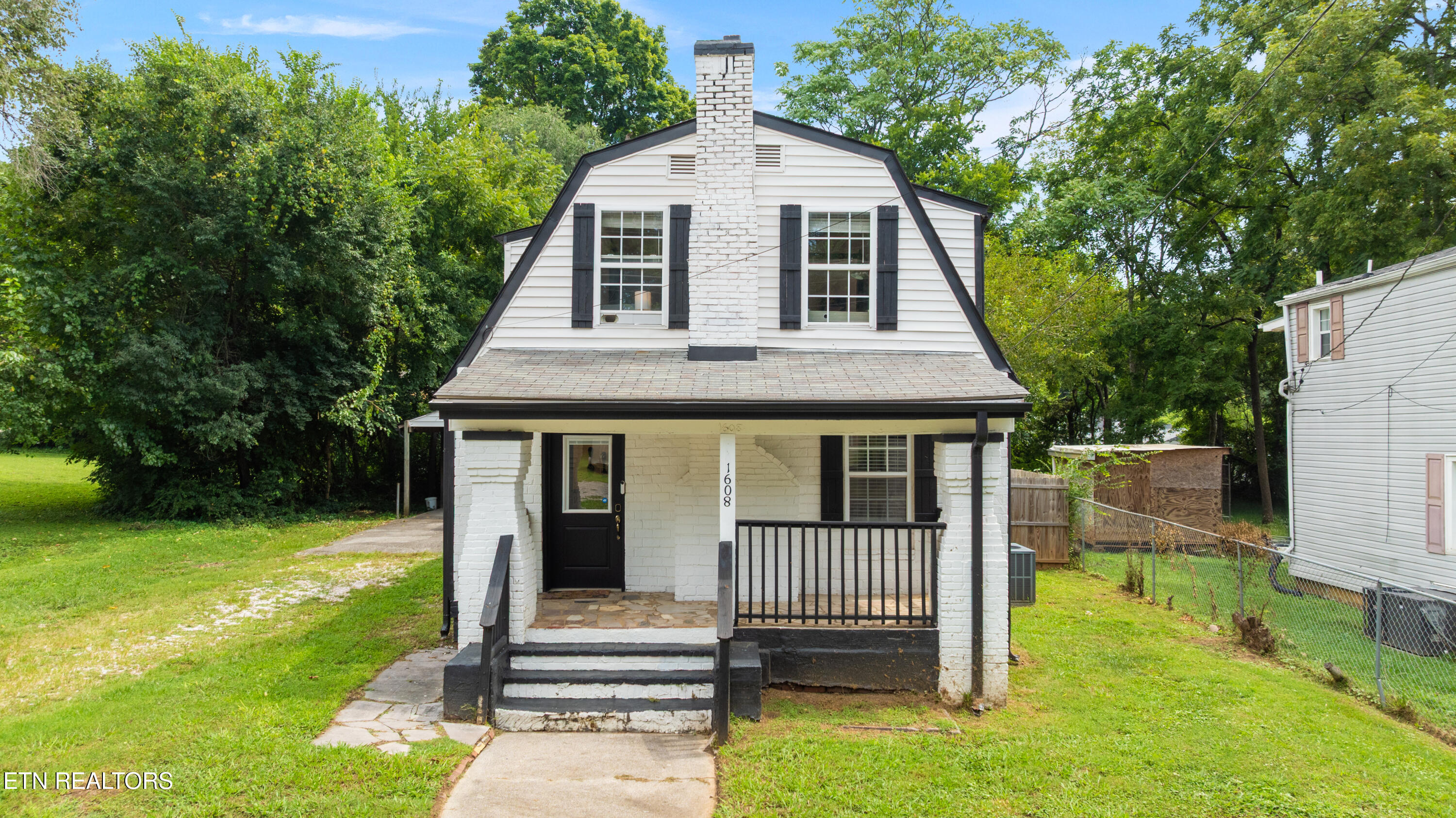 1608 Wilder Place Knoxville TN 37915