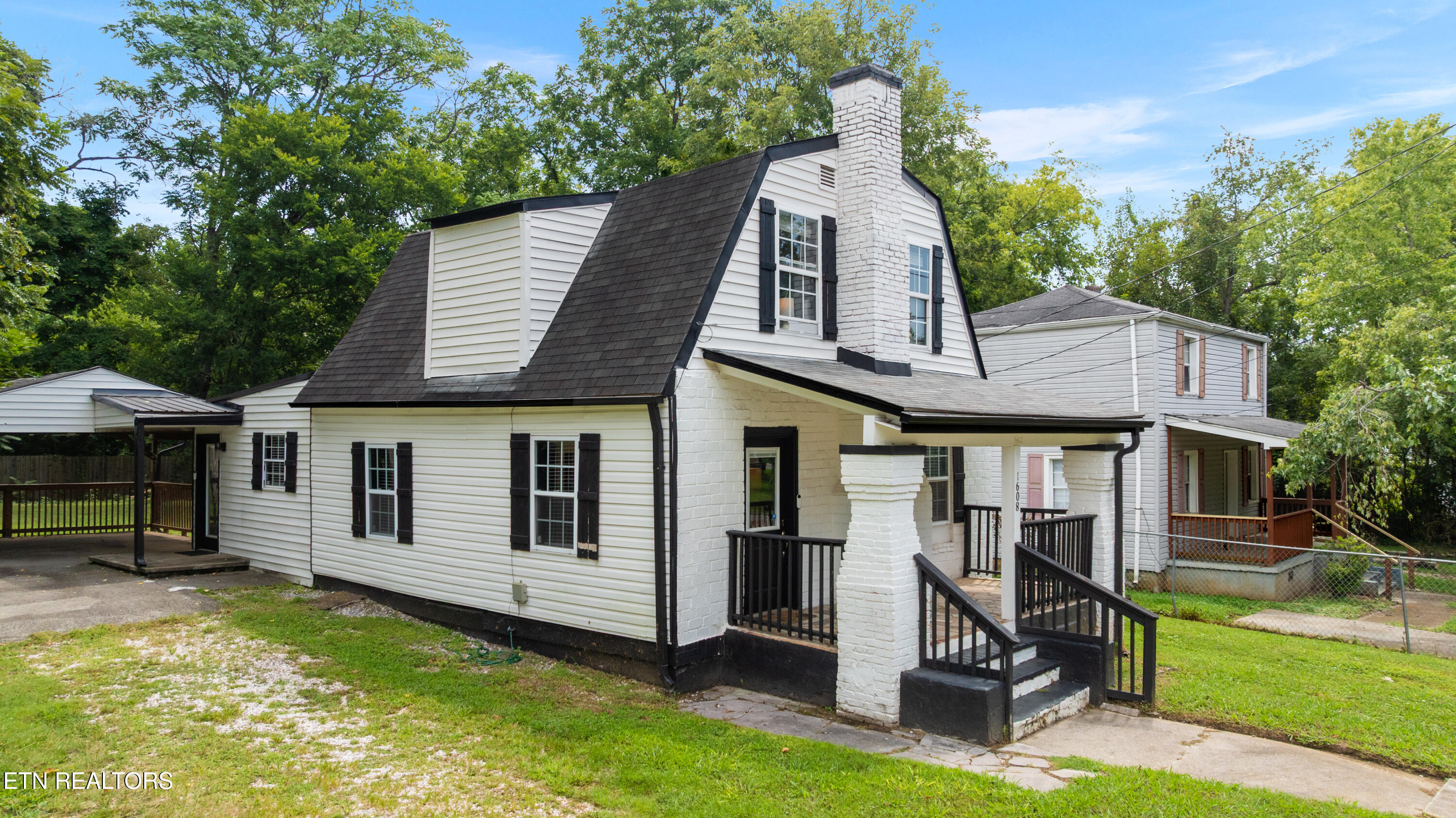 1608 Wilder Place Knoxville TN 37915