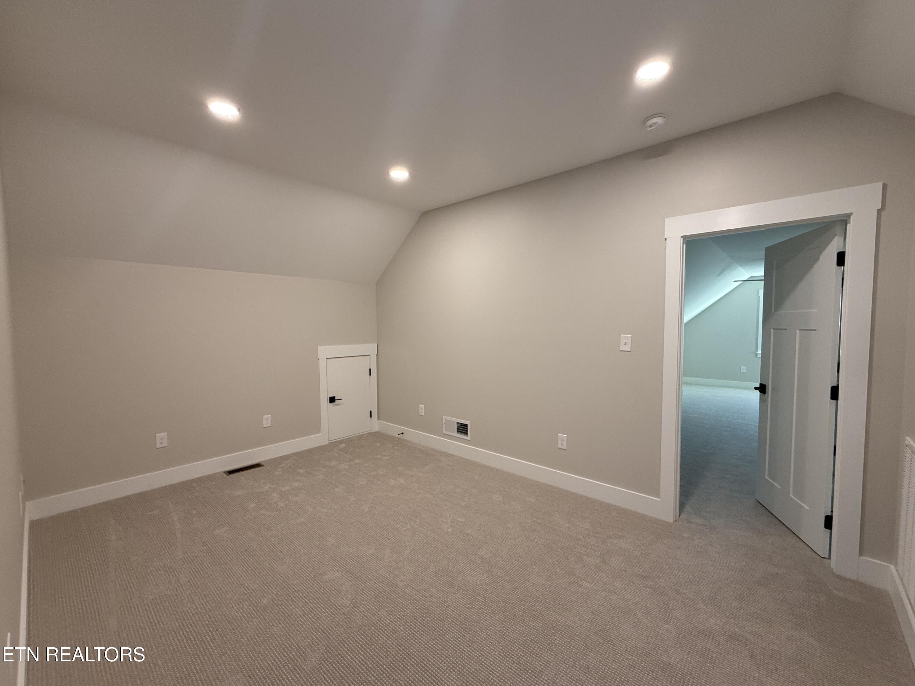 77 Royal Troon Circle Oak Ridge TN 37830