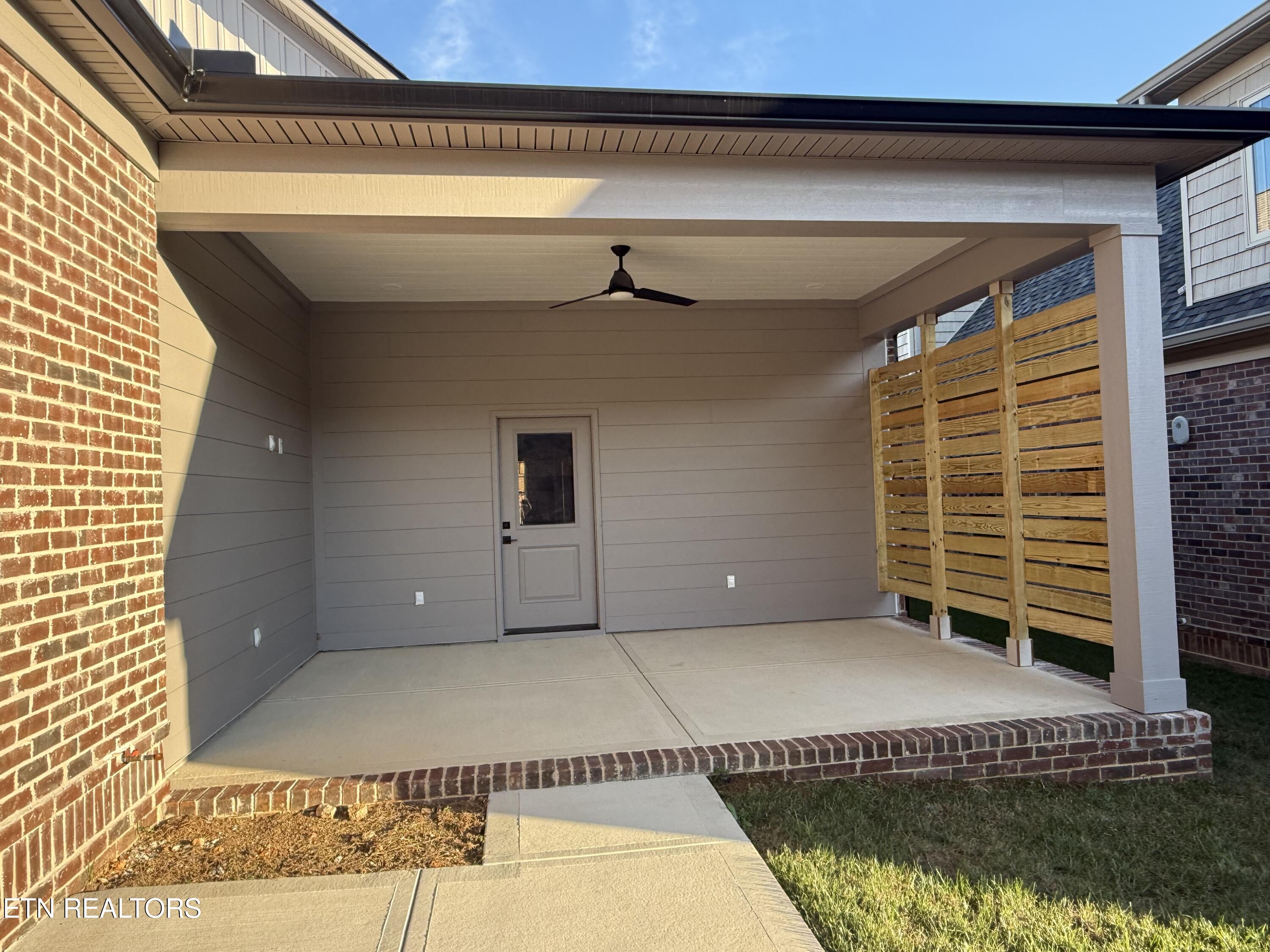 77 Royal Troon Circle Oak Ridge TN 37830