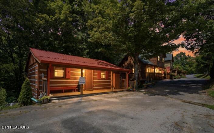 2684 Valley Heights Drive Pigeon Forge TN 37863
