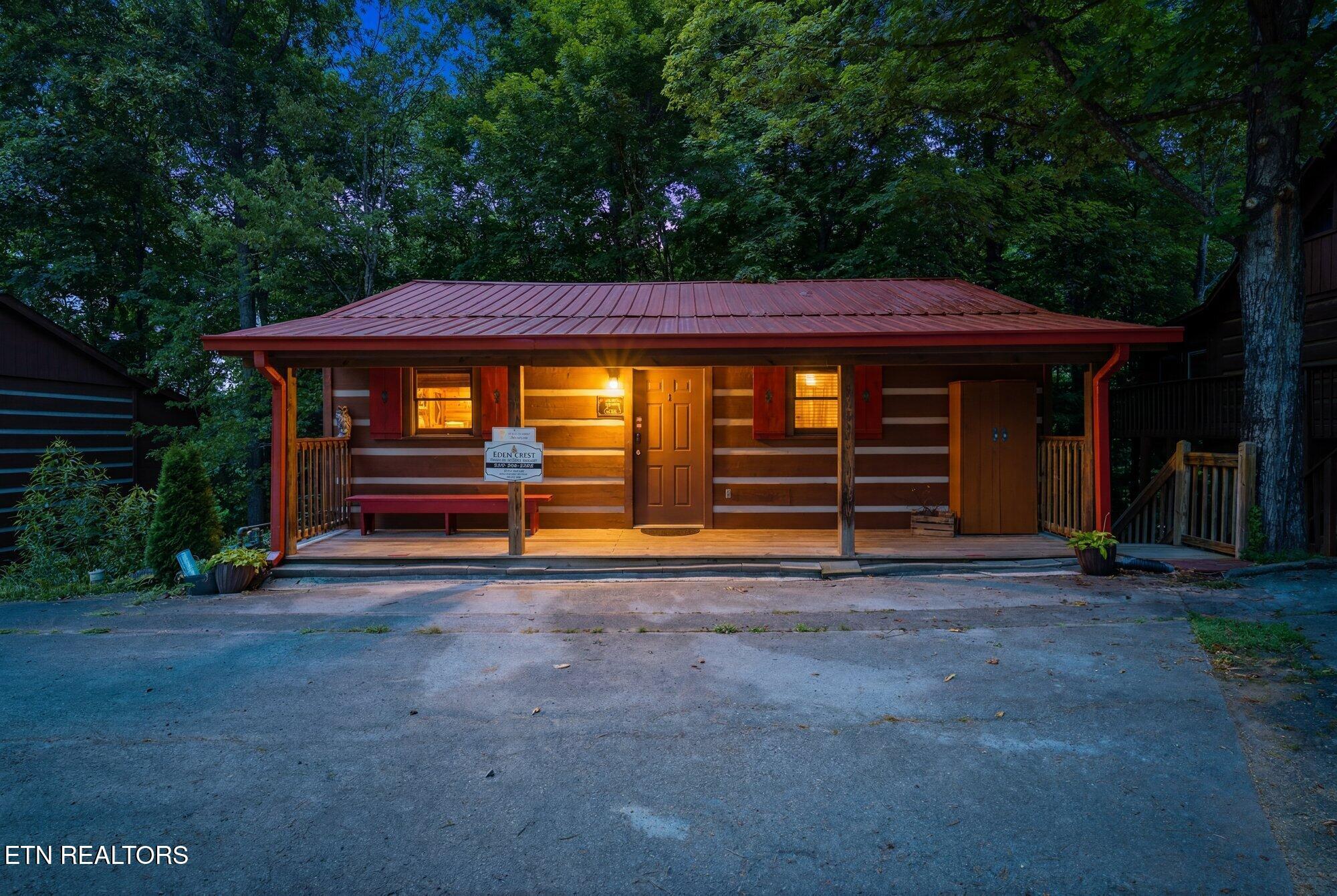 2684 Valley Heights Drive Pigeon Forge TN 37863