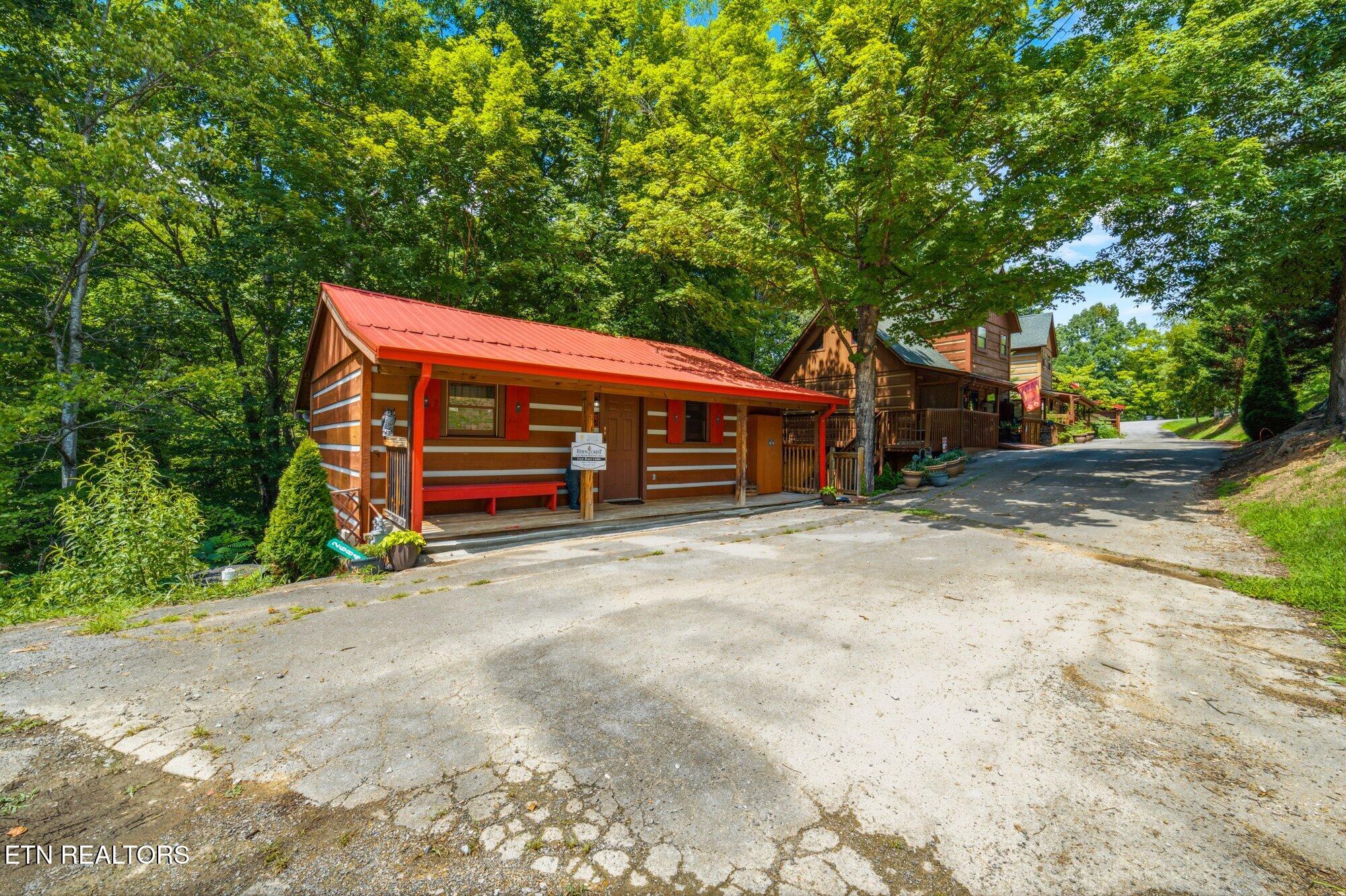 2684 Valley Heights Drive Pigeon Forge TN 37863