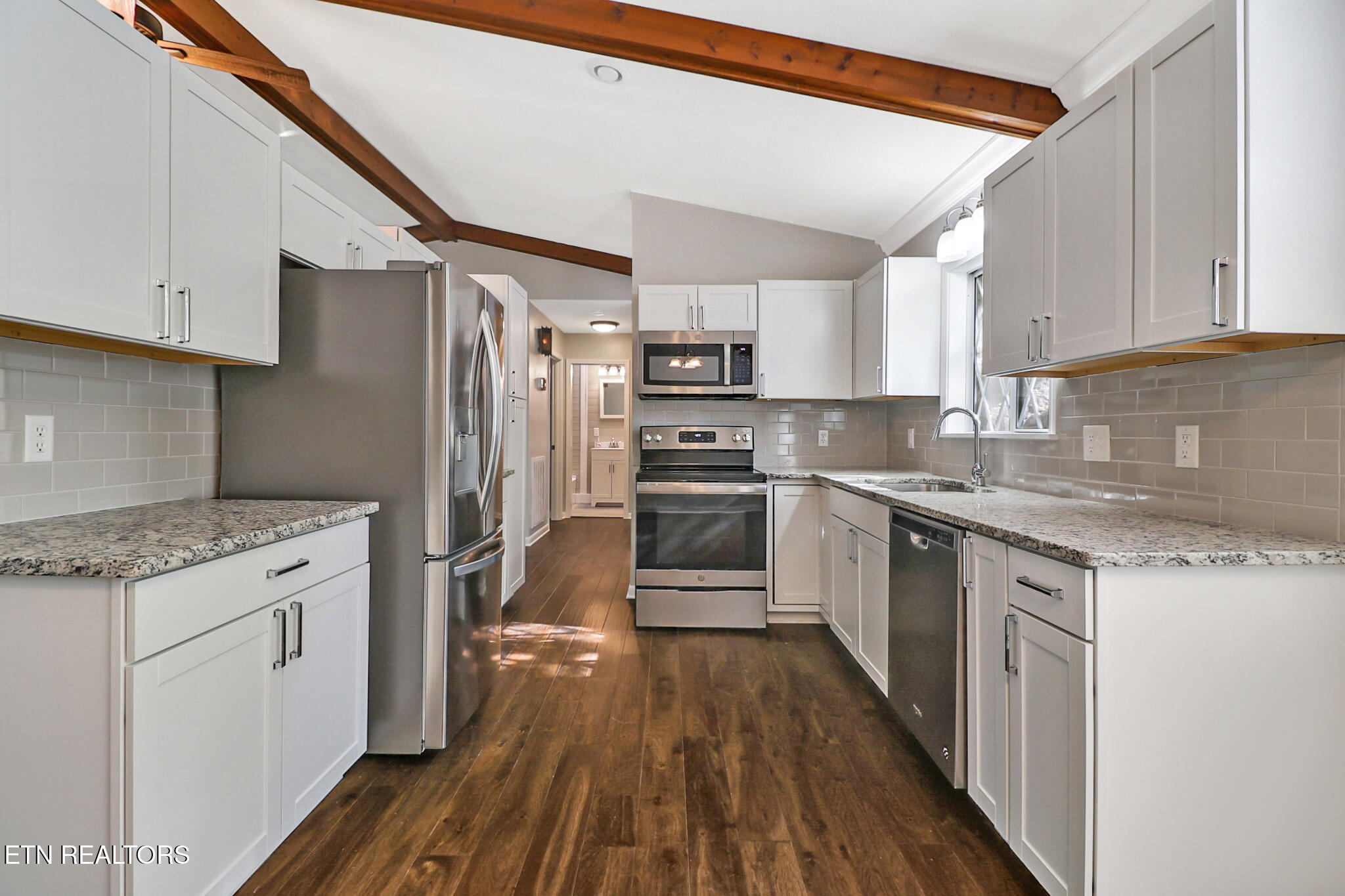 131 Berkshire Loop Crossville TN 38558