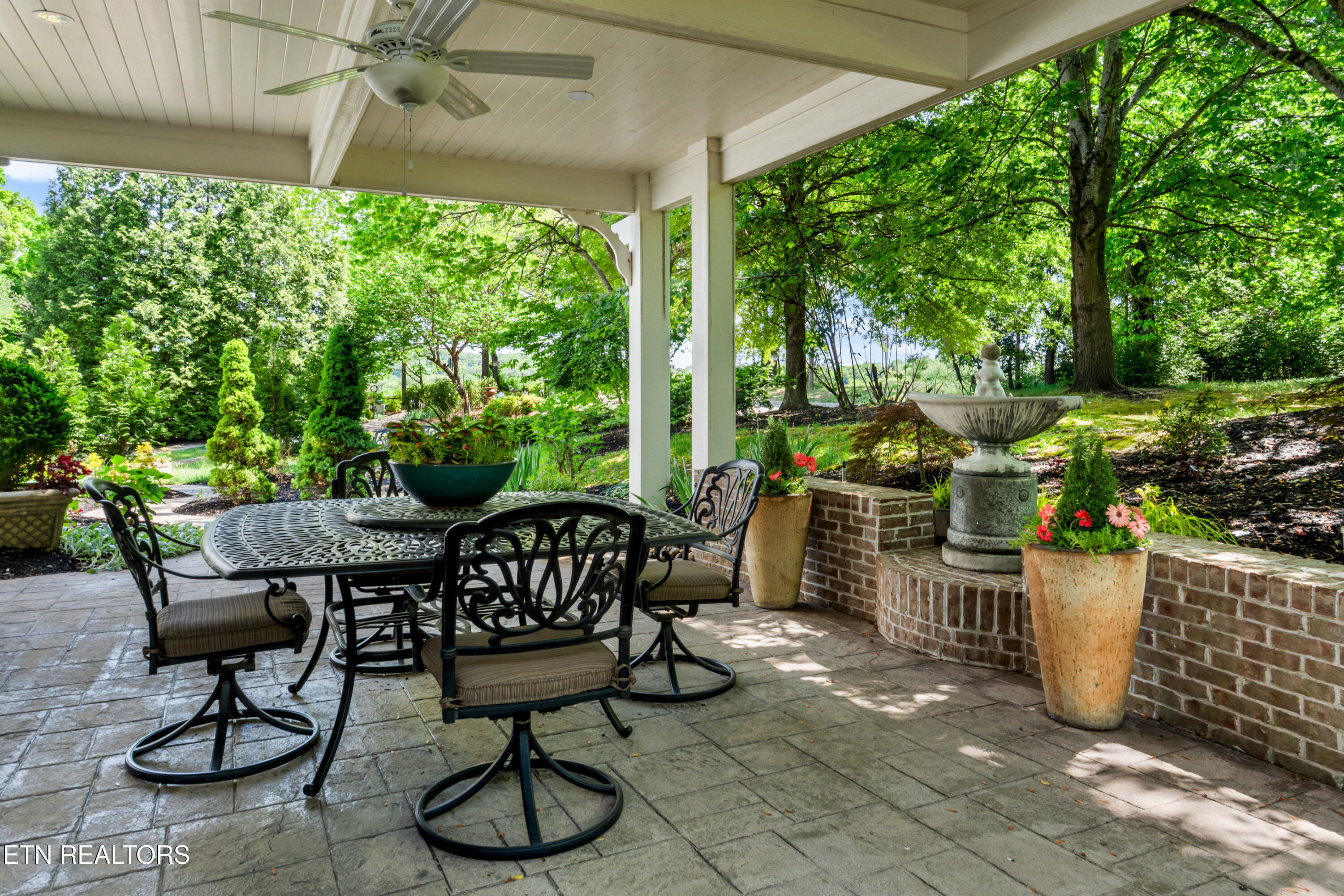 551 Colonial Ridge Lane Knoxville TN 37934