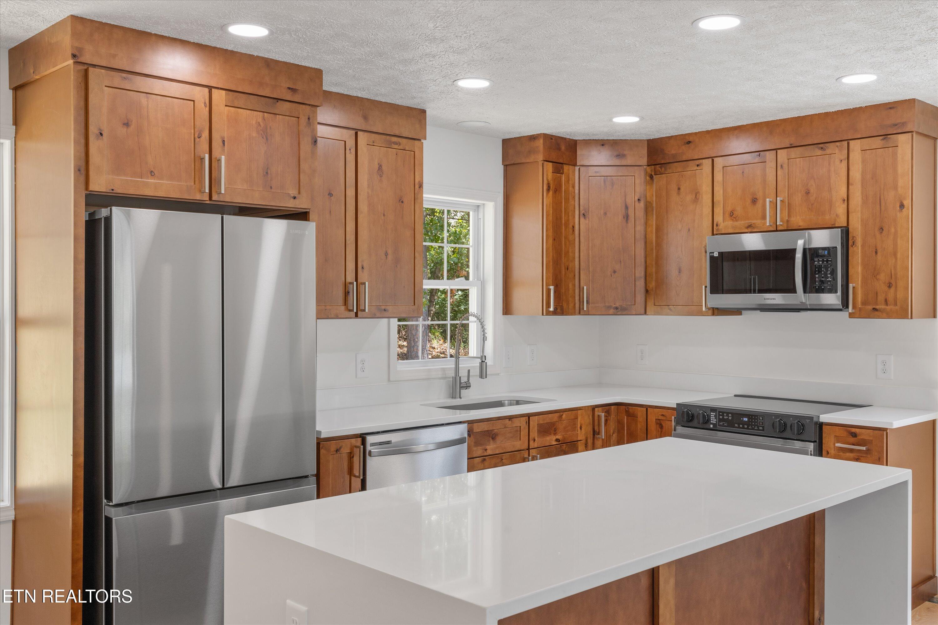 100 Sierra Place Rockwood TN 37854