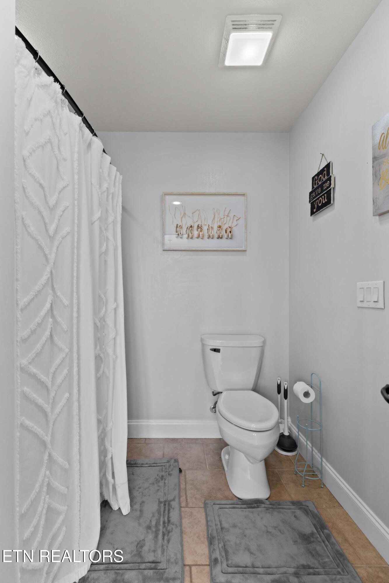 1316 Conner View Court Sevierville TN 37862
