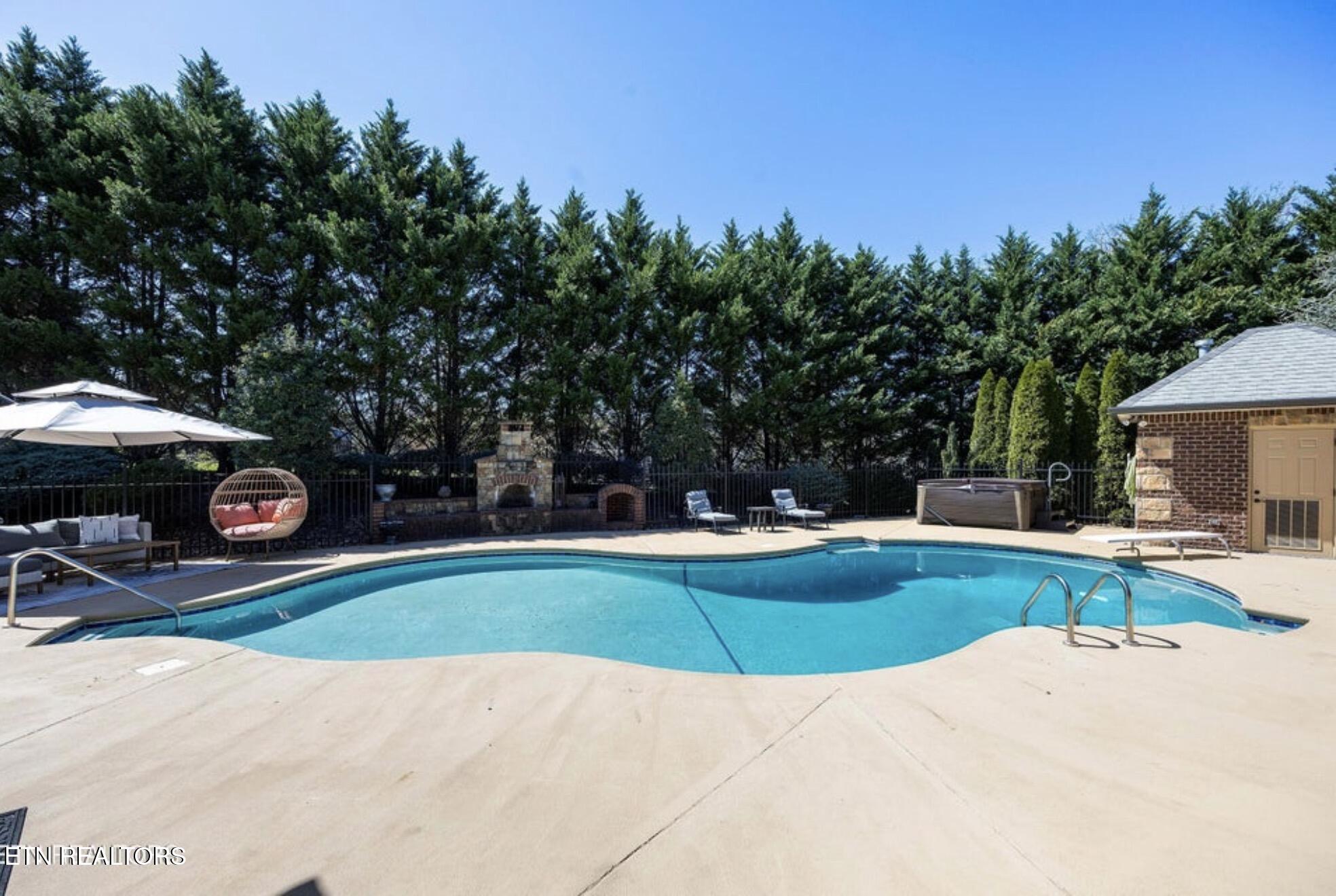 1316 Conner View Court Sevierville TN 37862