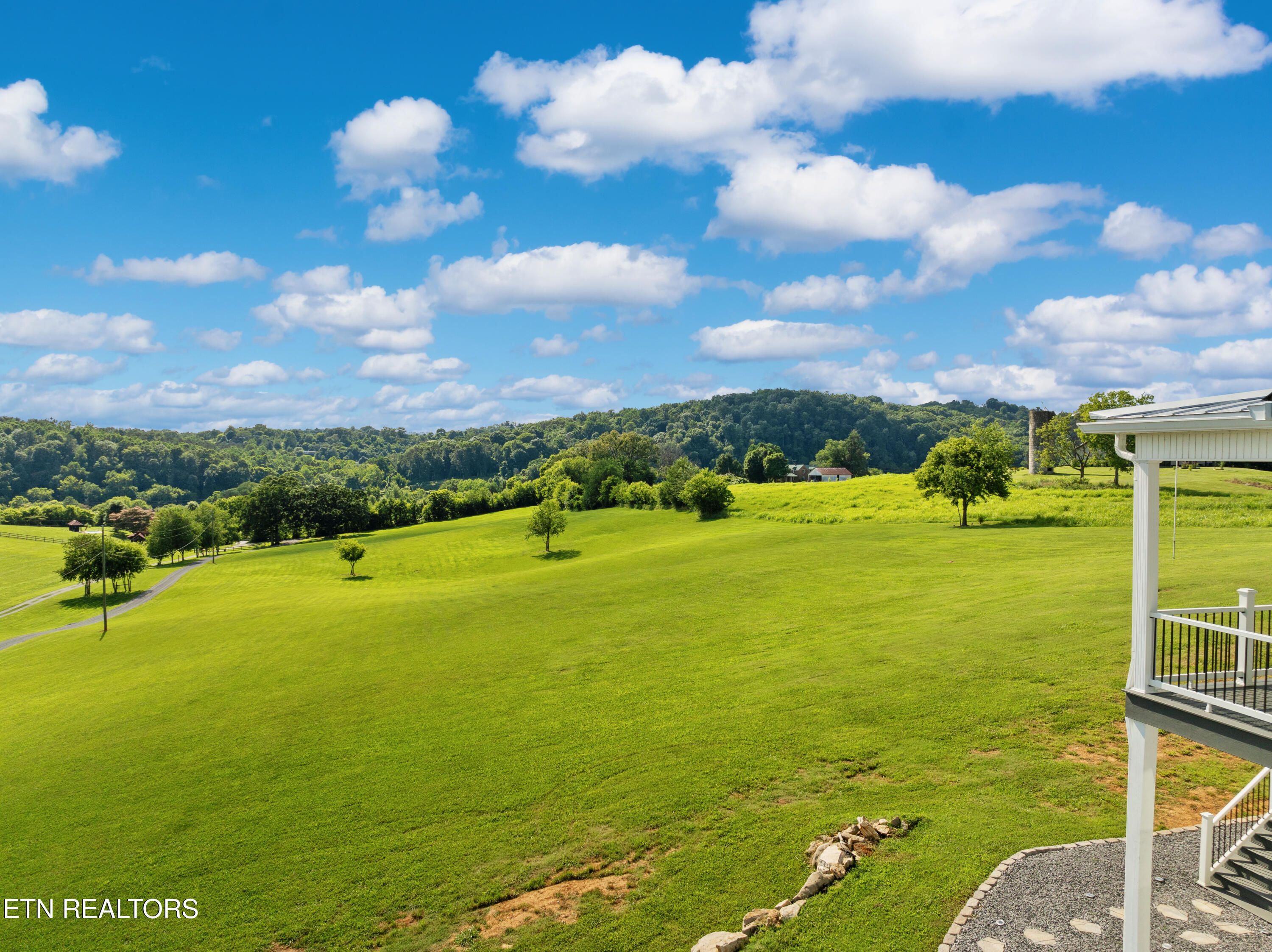 2324 Holston View Road New Market TN 37820