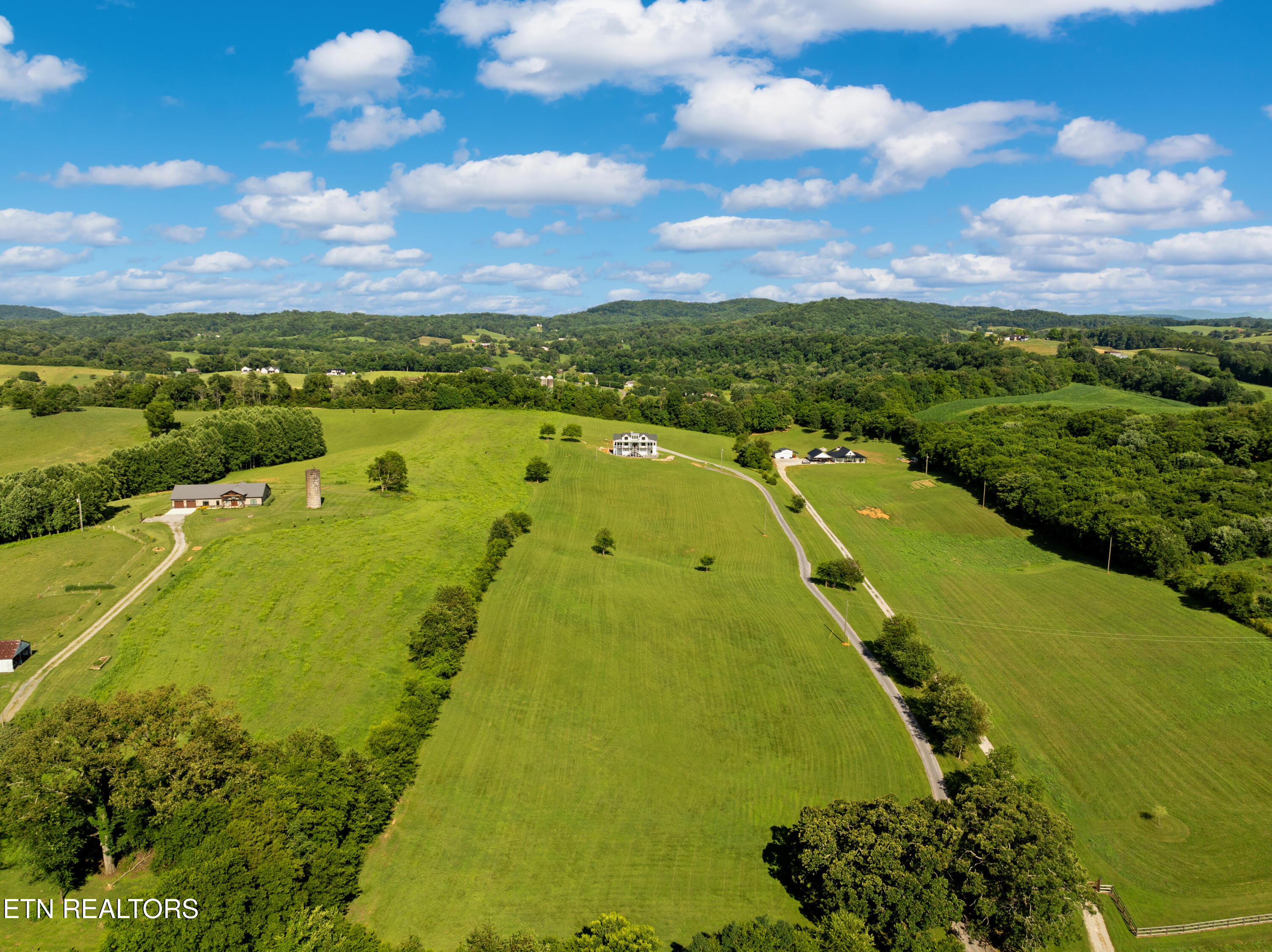 2324 Holston View Road New Market TN 37820