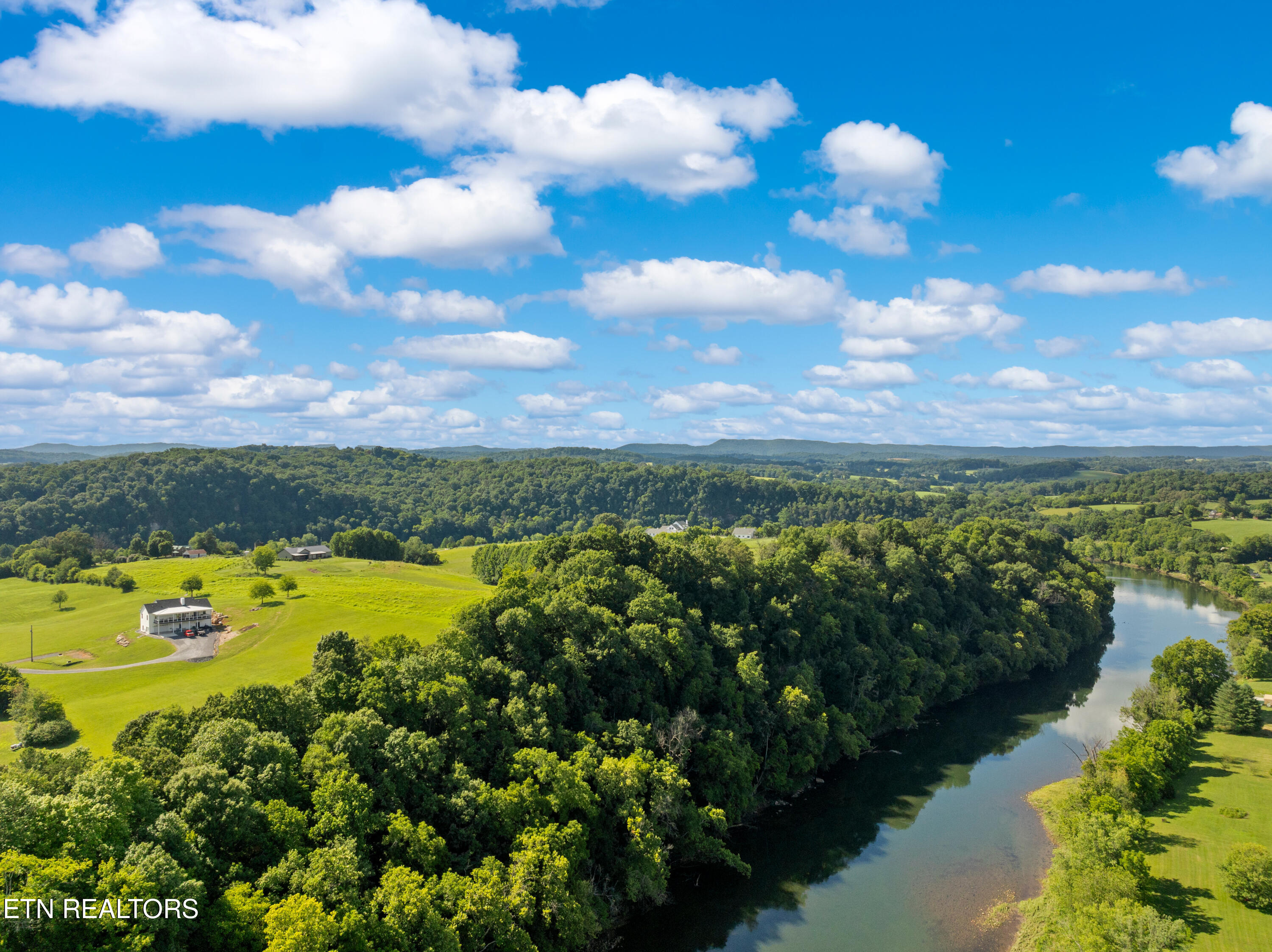 2324 Holston View Road New Market TN 37820