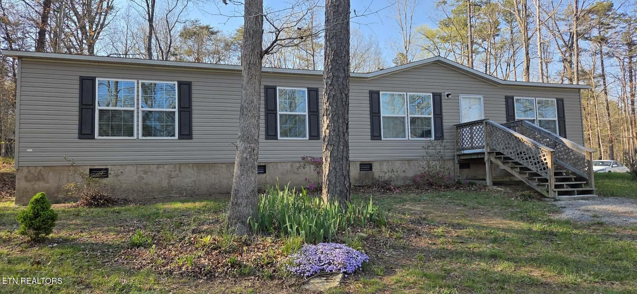 42 Sullivan Lane Pikeville TN 37367