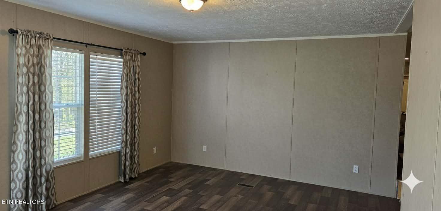 42 Sullivan Lane Pikeville TN 37367