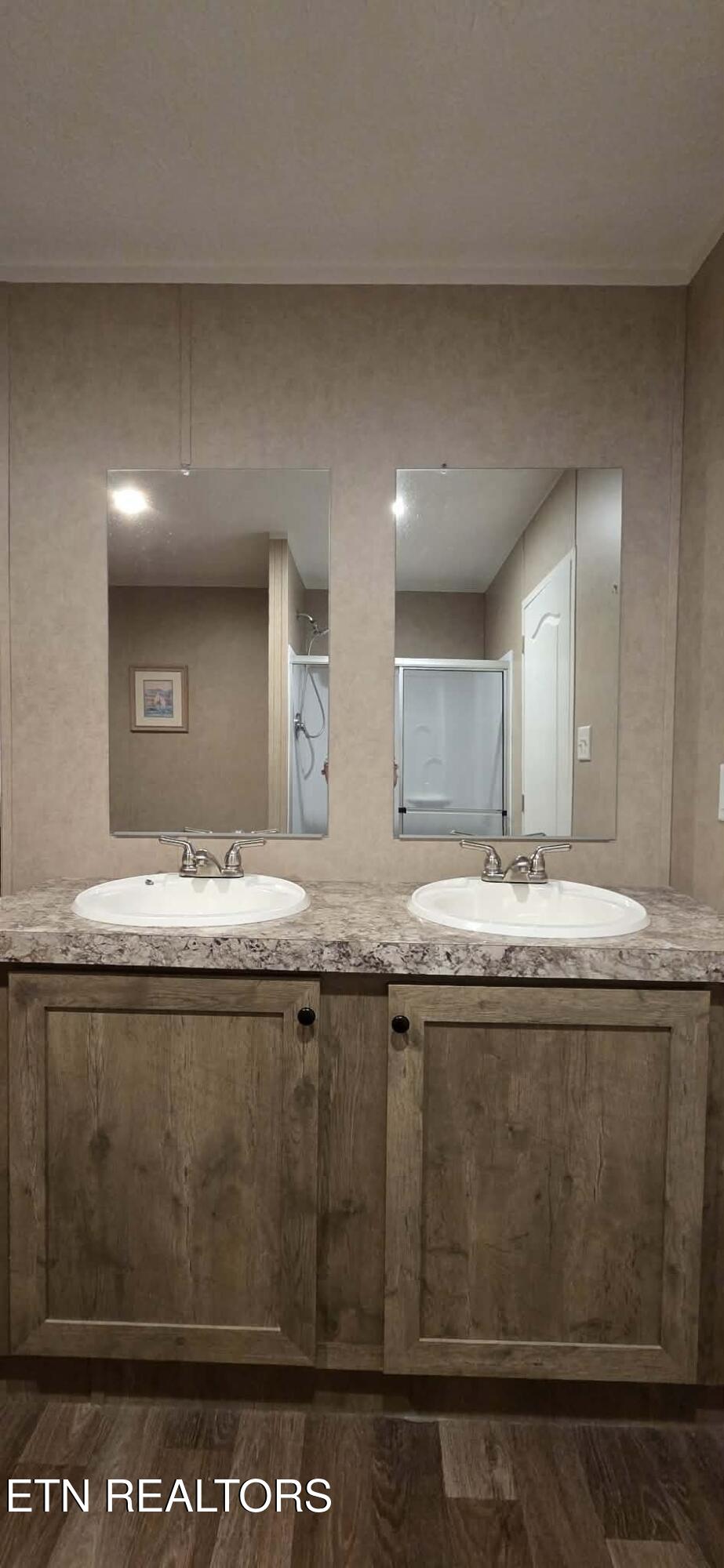 42 Sullivan Lane Pikeville TN 37367