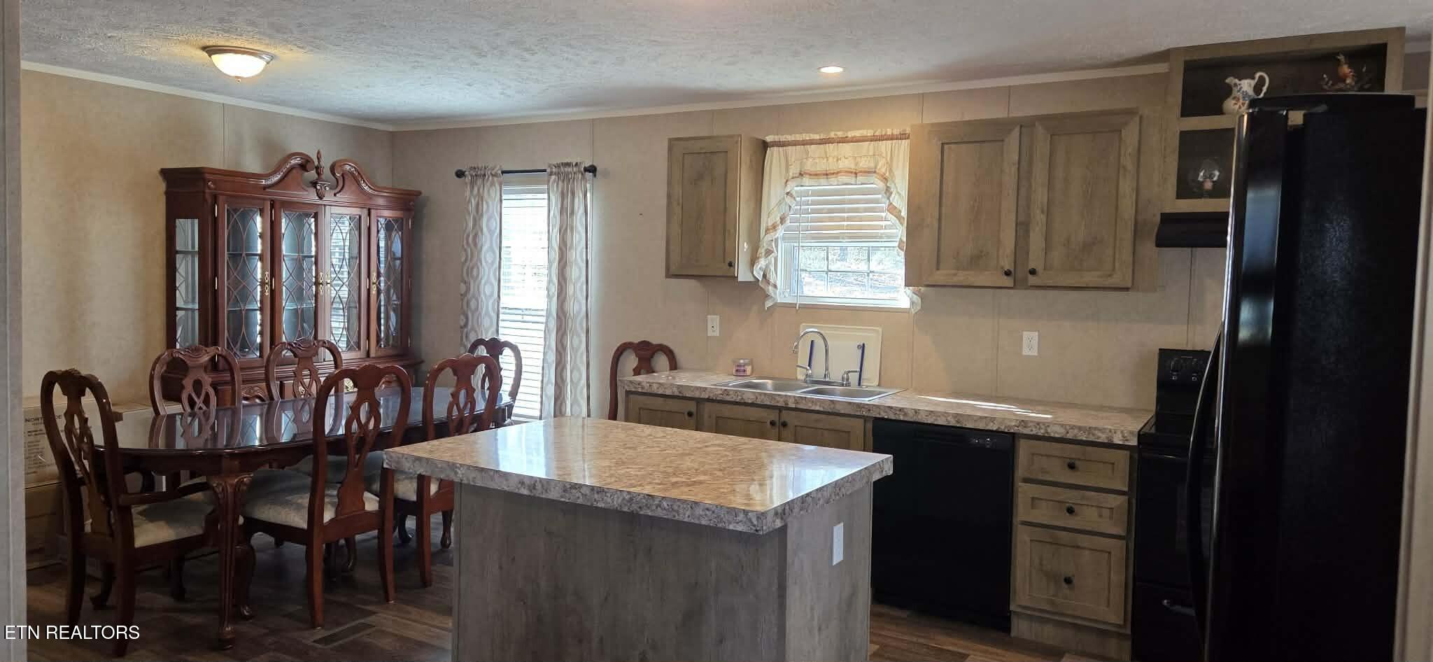 42 Sullivan Lane Pikeville TN 37367