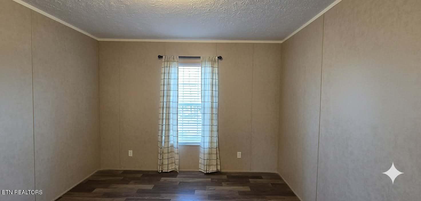 42 Sullivan Lane Pikeville TN 37367