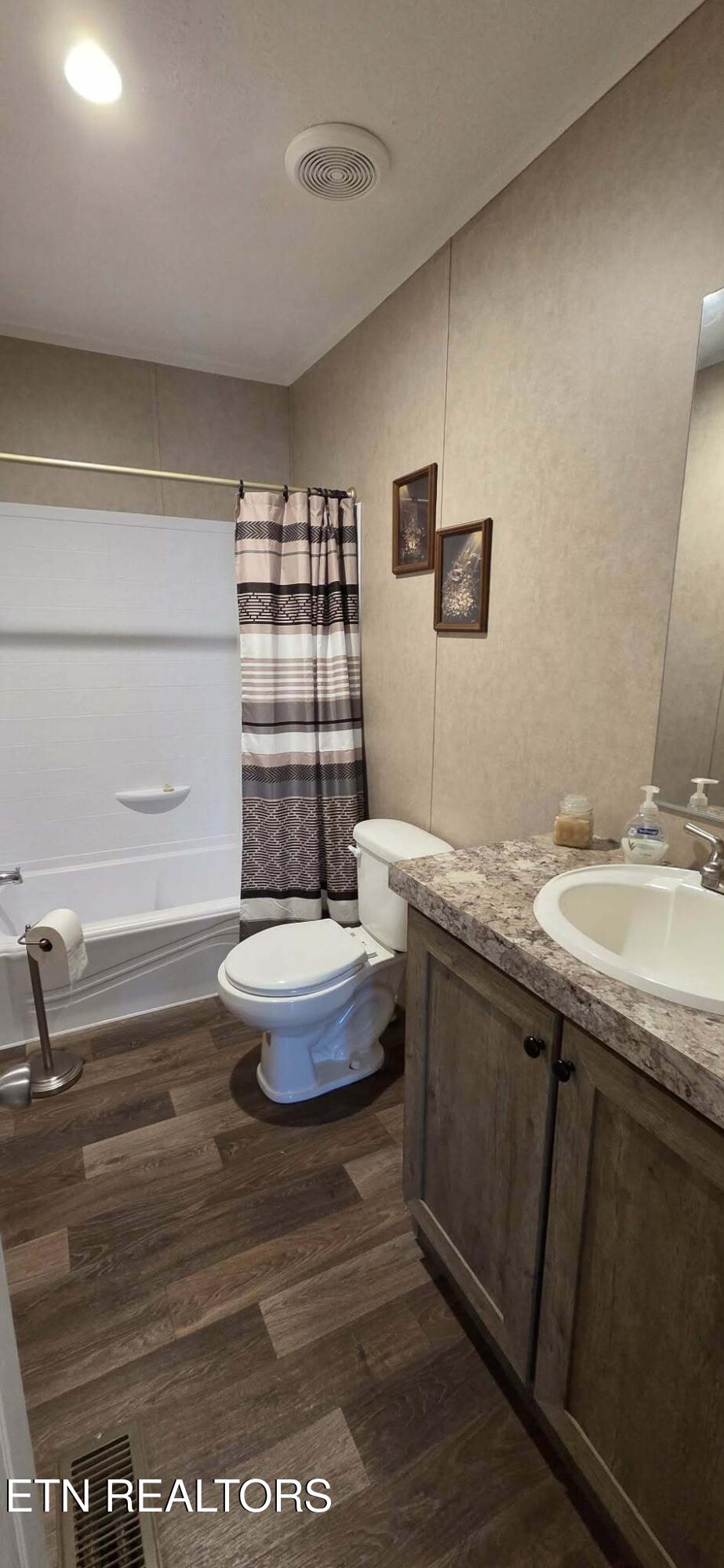 42 Sullivan Lane Pikeville TN 37367