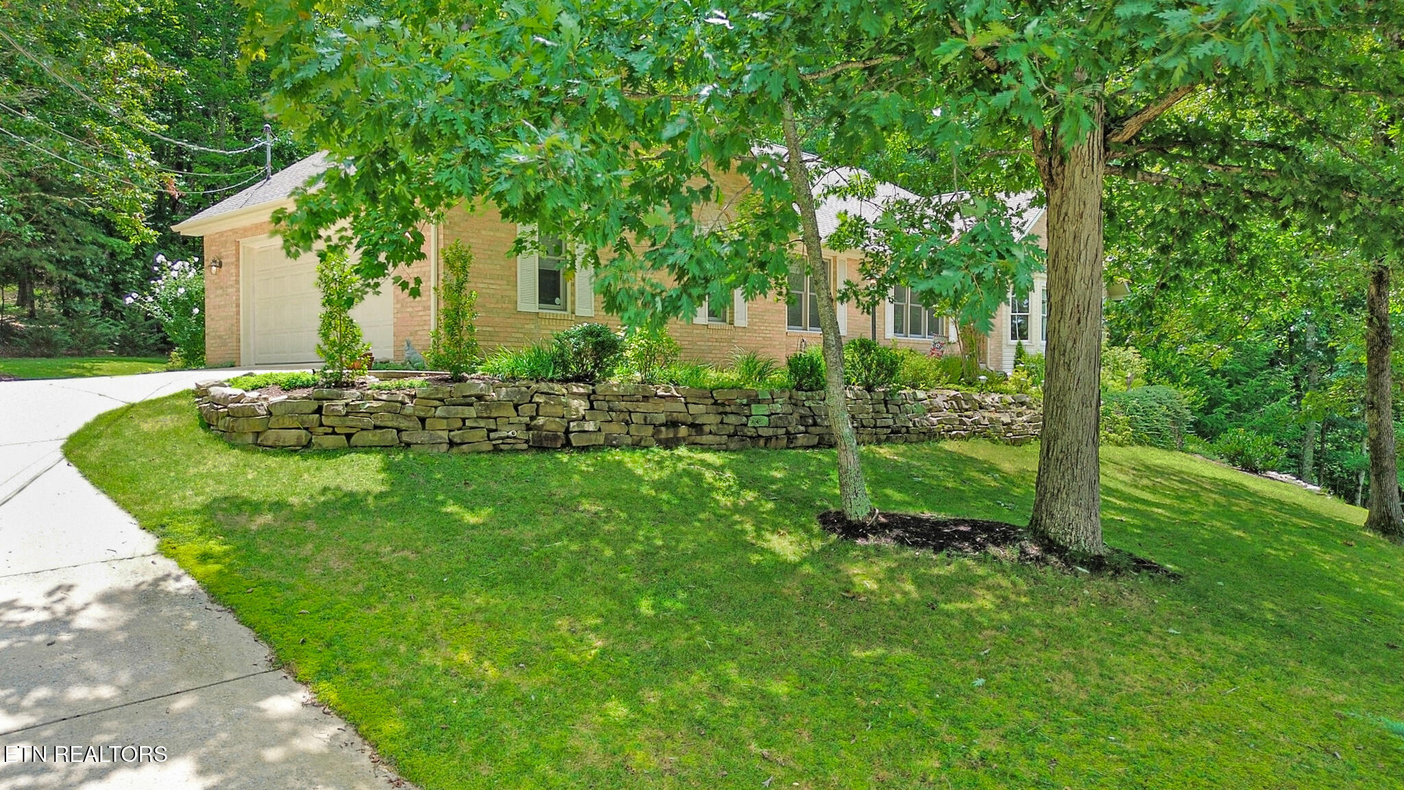 17 Milnor Terrace Crossville TN 38558