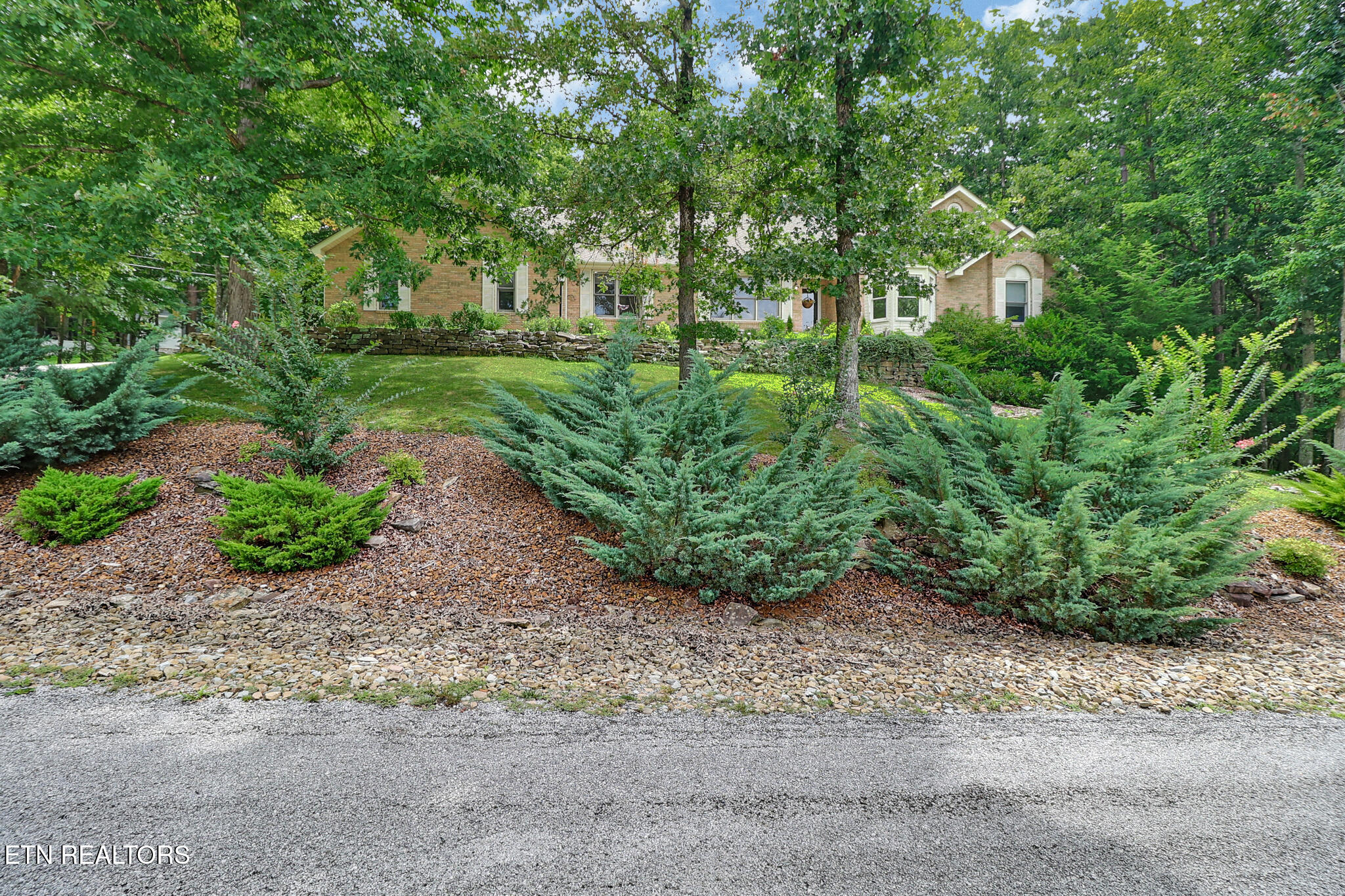 17 Milnor Terrace Crossville TN 38558