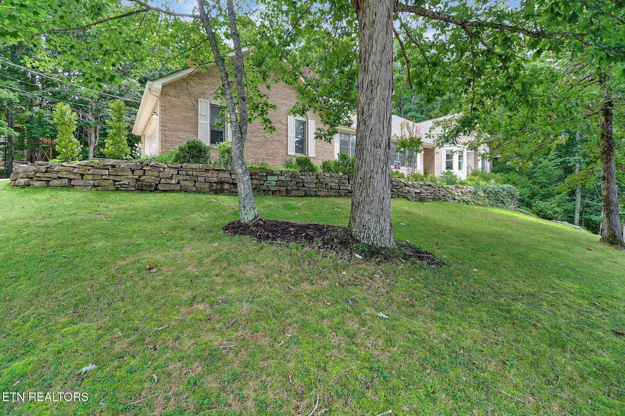 17 Milnor Terrace Crossville TN 38558