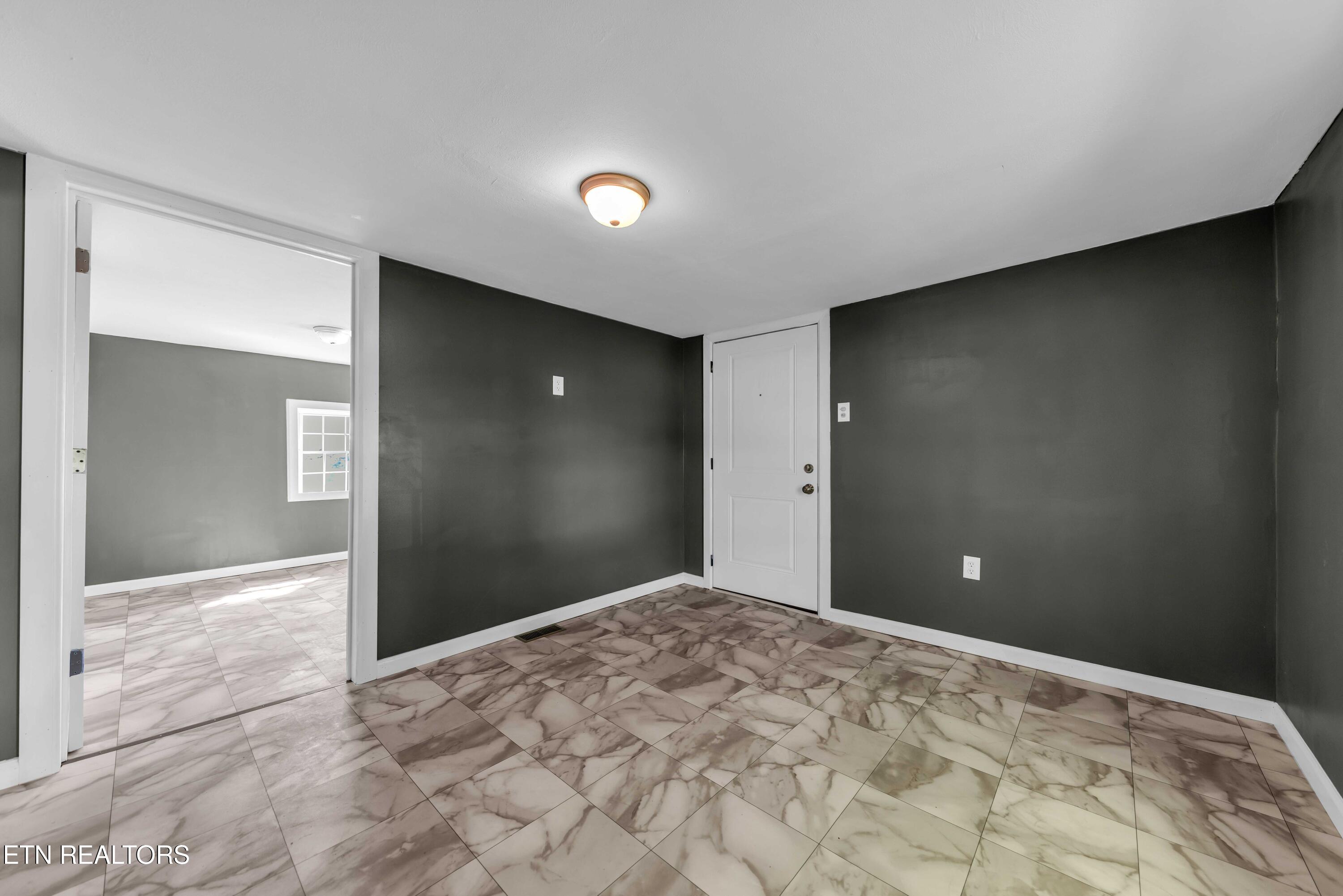 2433 Sweetwater Vonore Road Sweetwater TN 37874