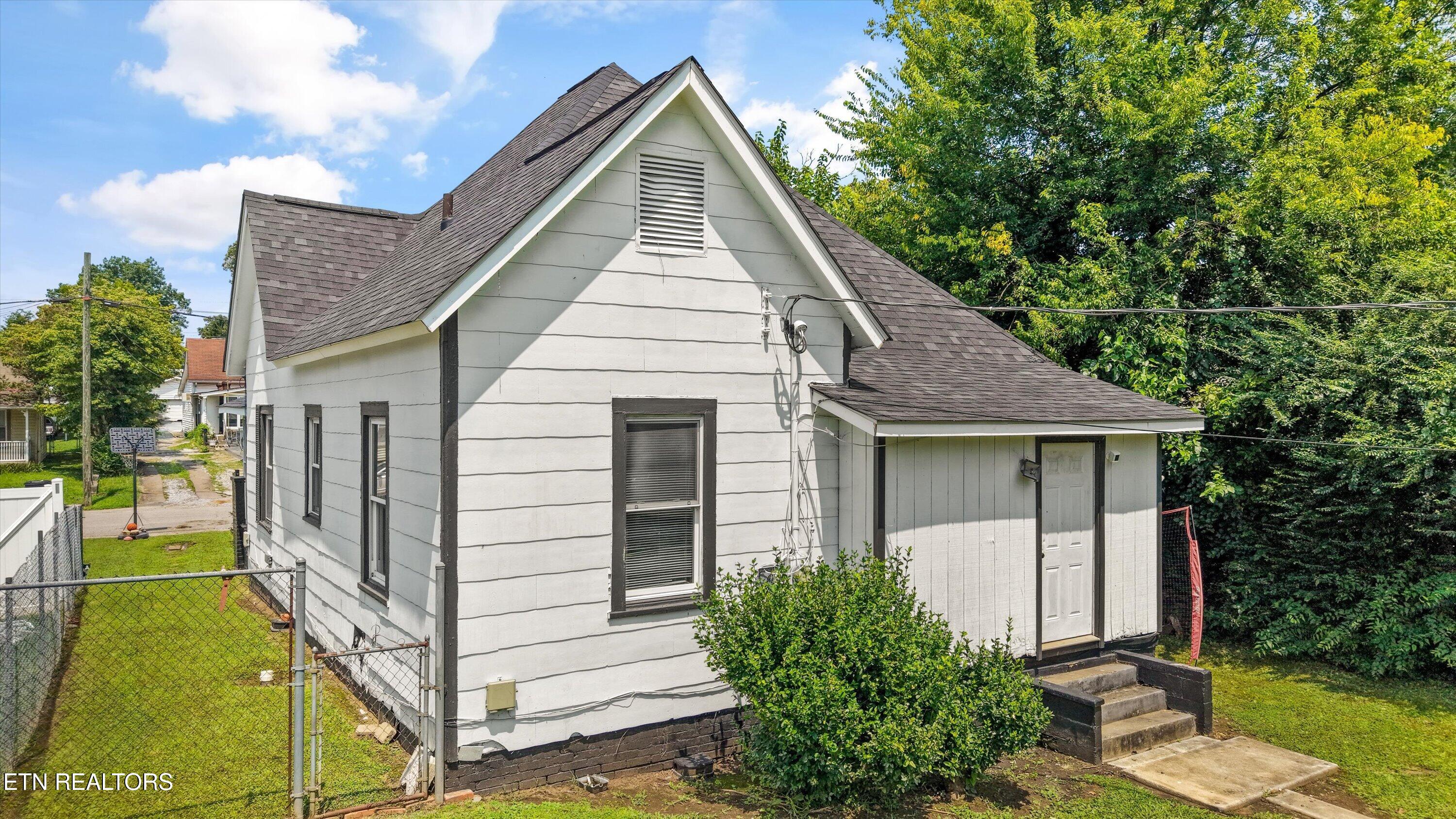 2024 Lawson Avenue Knoxville TN 37917