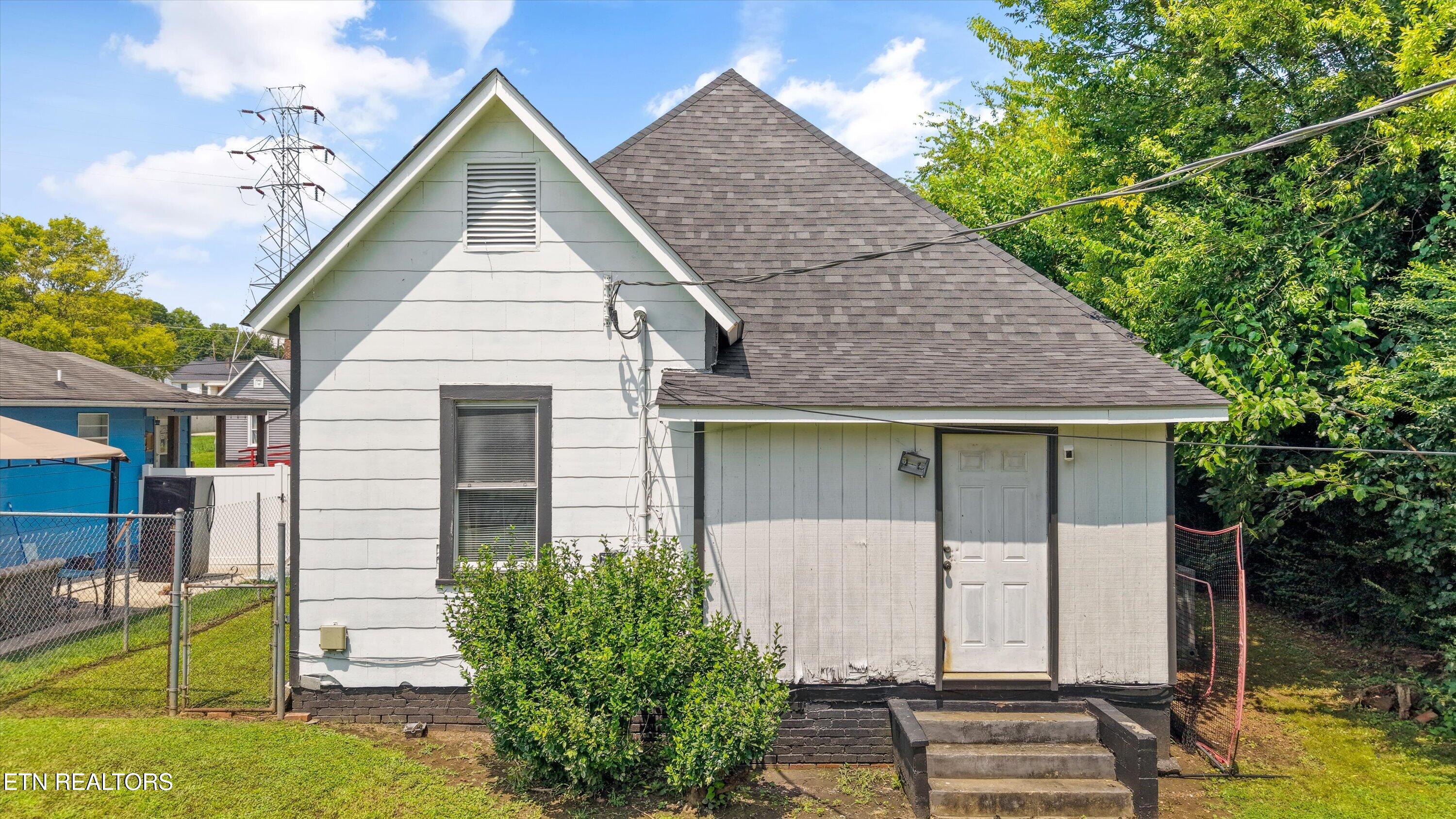 2024 Lawson Avenue Knoxville TN 37917